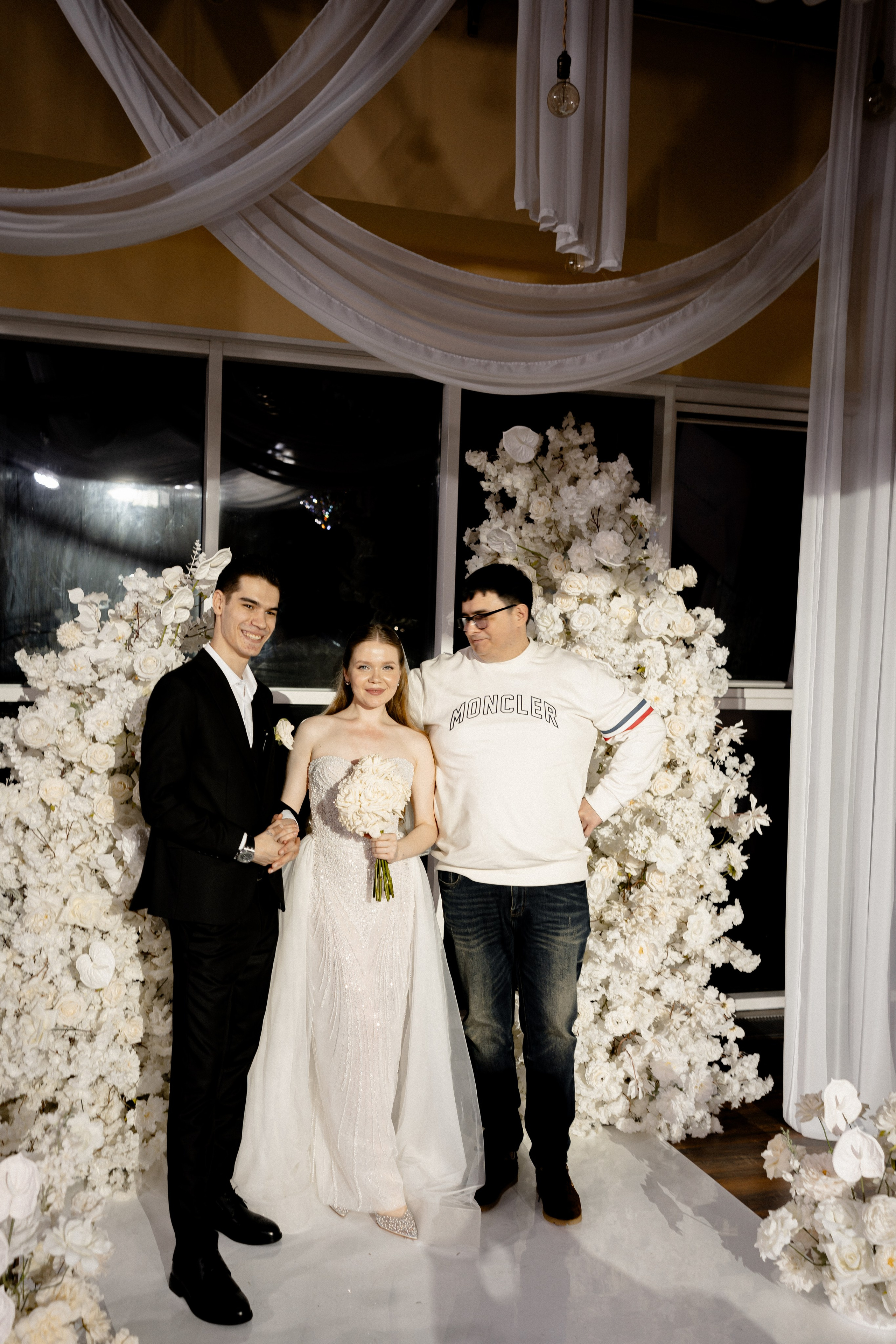 СВАДЕБНАЯ СЬЕМКА СБОРОВ В ОТЕЛЕ И ВЫЕЗД НА ЦЕРЕМОНИЮ (СНЯТО В СИБИРЕ В НИЖНЕВАРТОВСКЕ). Профессиональный фотограф, Санкт-Петербург — Виктория Богомолова