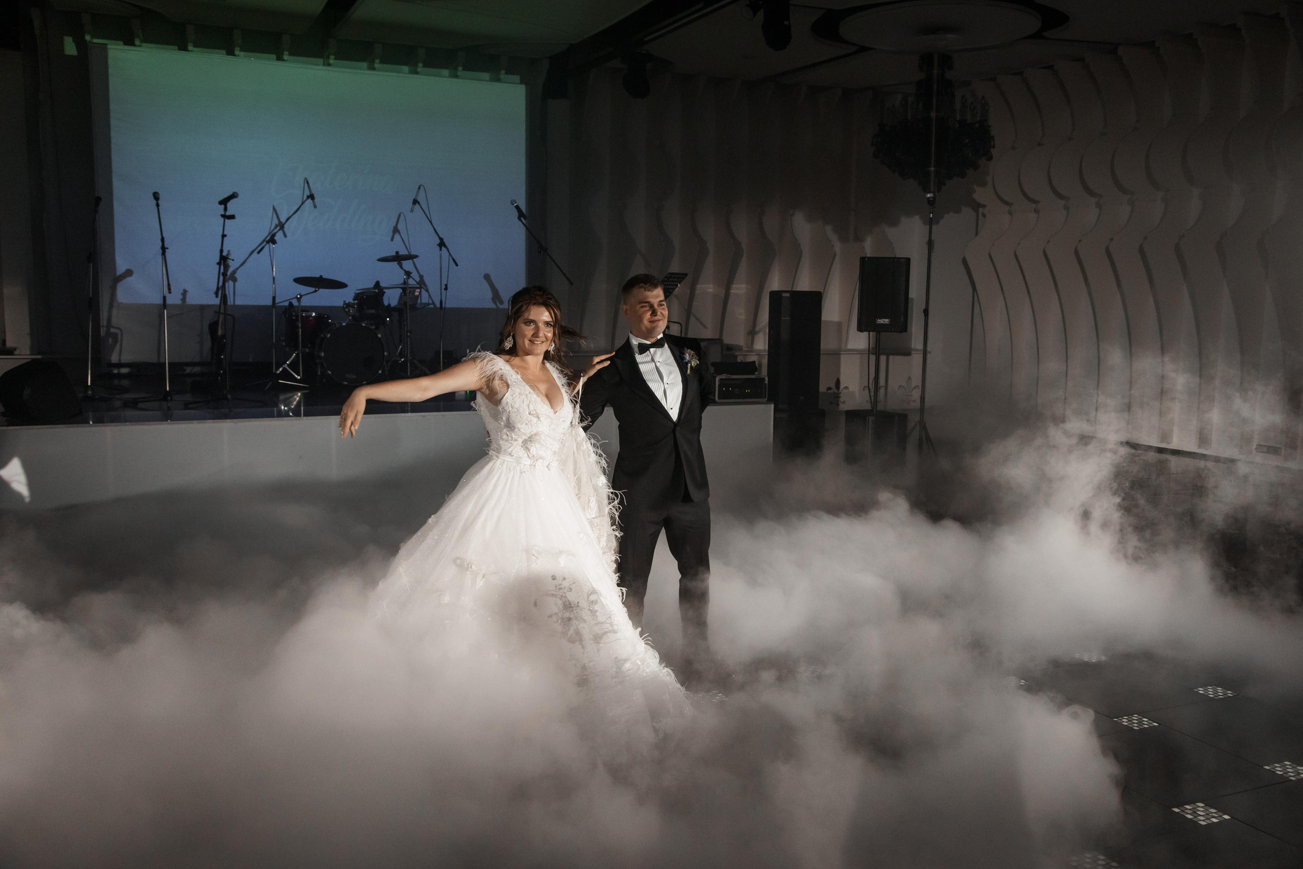 Тимур и Екатерина, Мона-Хотел. Свадебный и репортажный фотограф (Москва, Королев и другие)