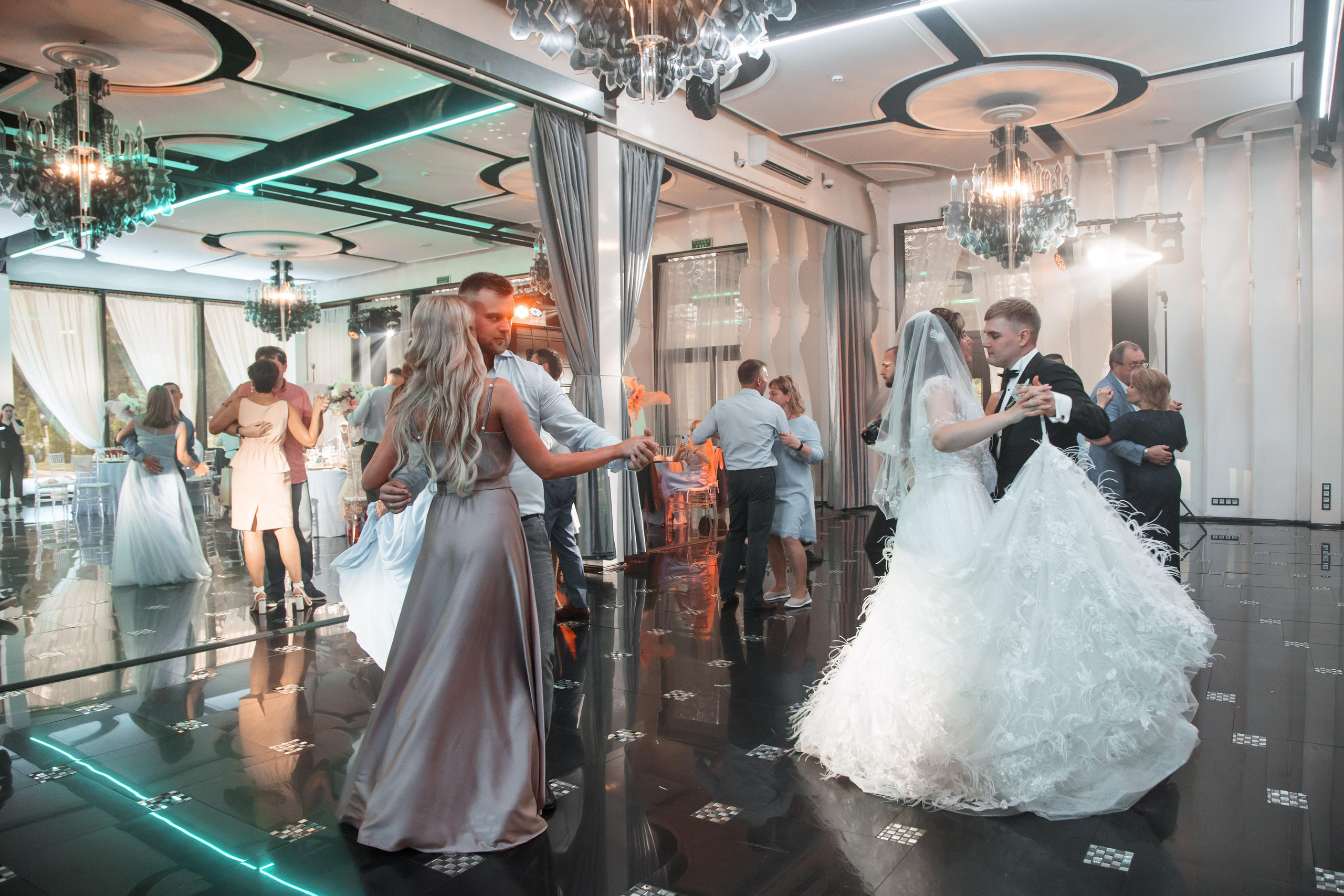 Тимур и Екатерина, Мона-Хотел. Свадебный и репортажный фотограф (Москва, Королев и другие)