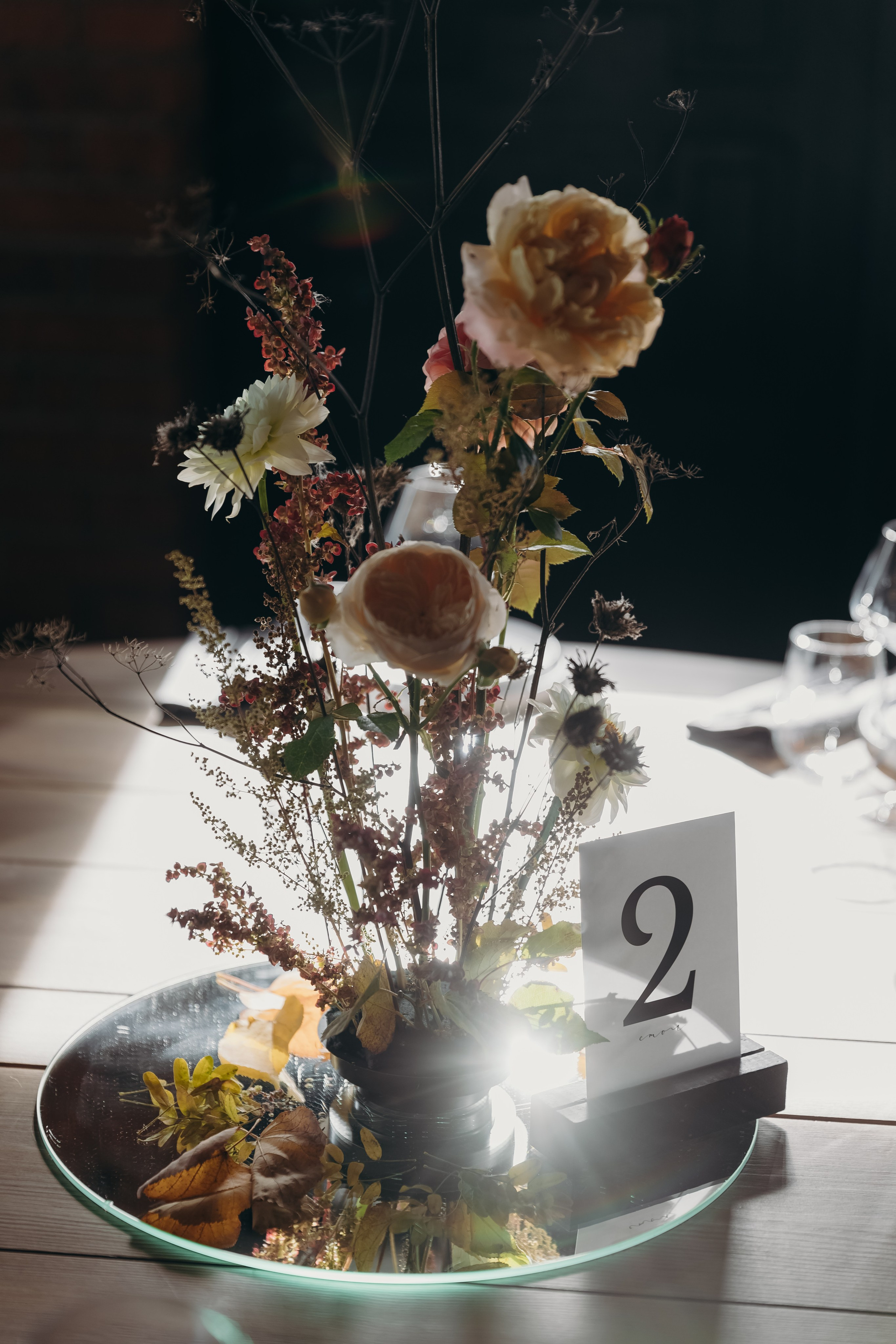 Свадьба для своих в Замке Шамони в Красноярске. Свадебный фотограф-видеограф в Красноярске Евгений Константинопольский