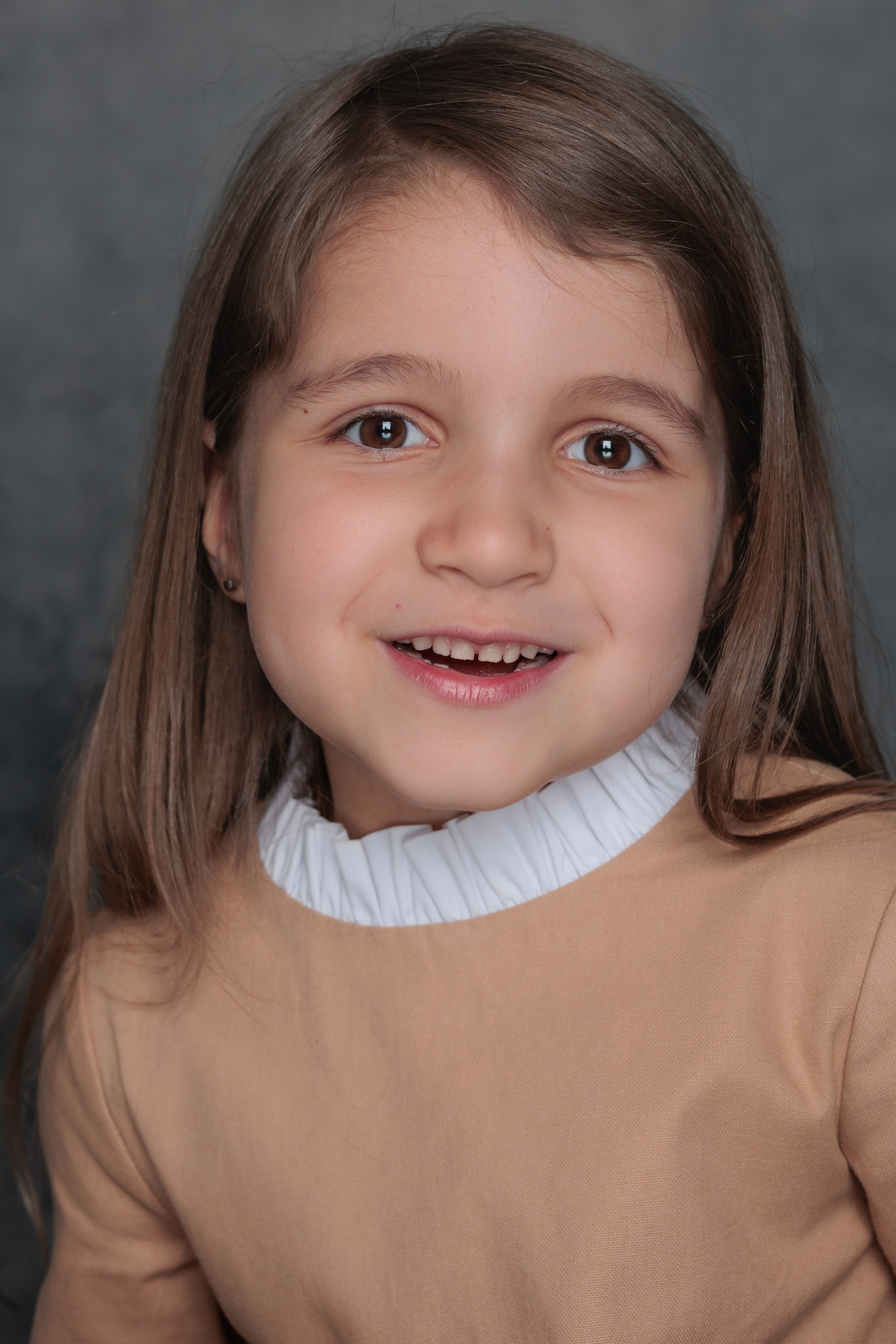 НАОМИ. Я фотограф из Москвы к Вашим услугам