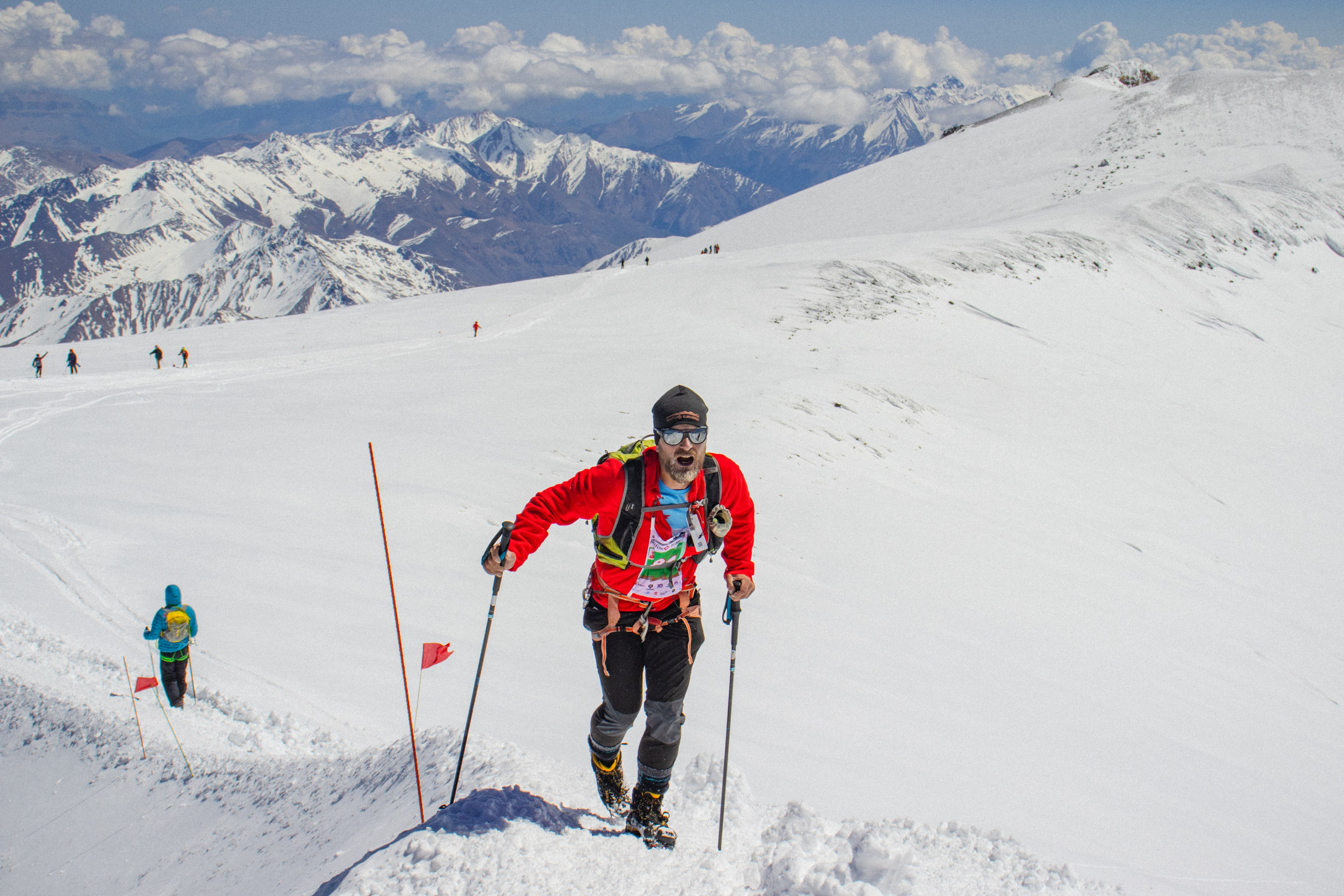 Скайранинг. Фотограф на трекинг и восхождение Эльбрус, Приэльбрусье. Елизавета Бобок