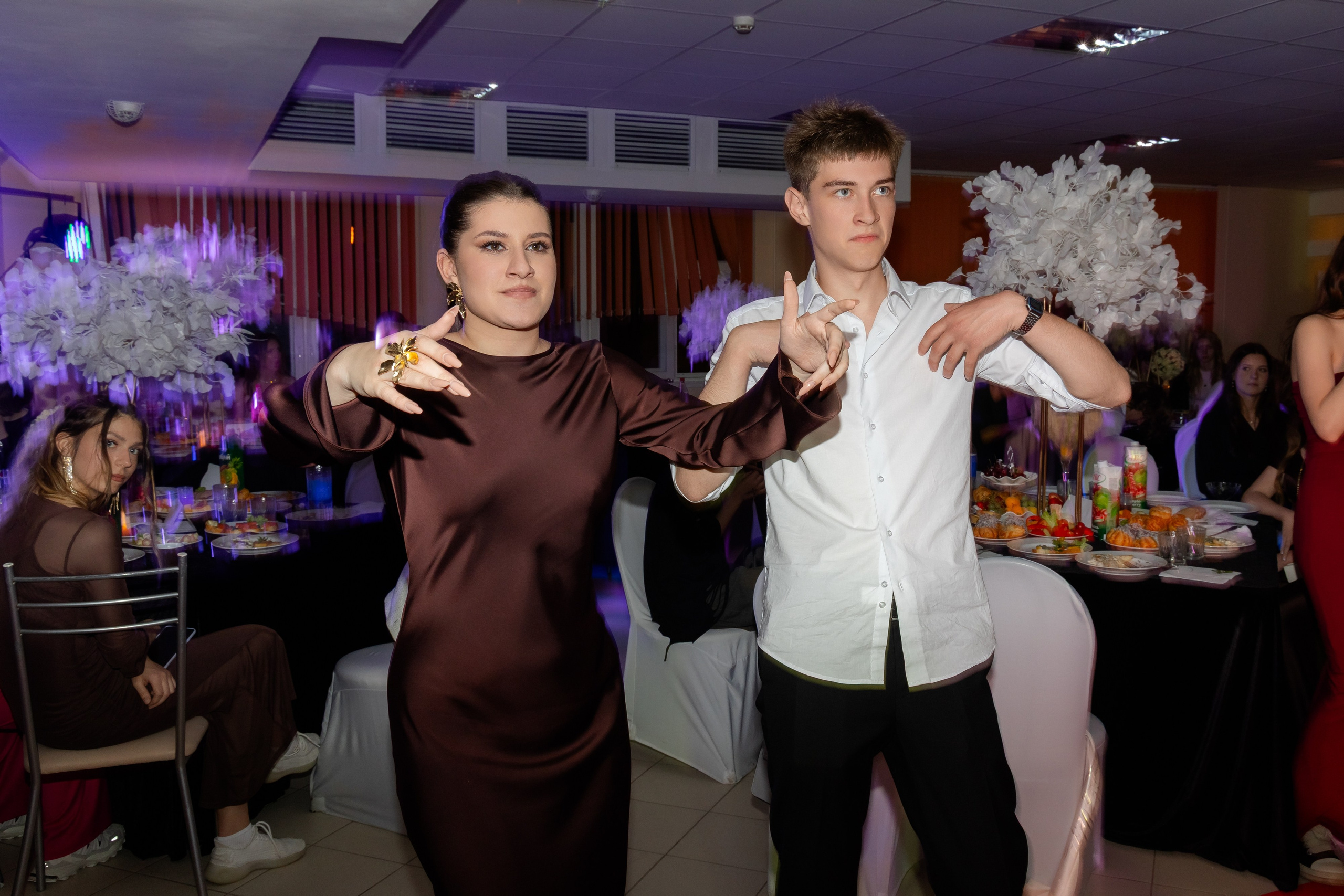 Школьный выпускной 2025 год в Минске, Беларуси. Свадебный фотограф в Минске/Беларуси Сергей Спиридонов