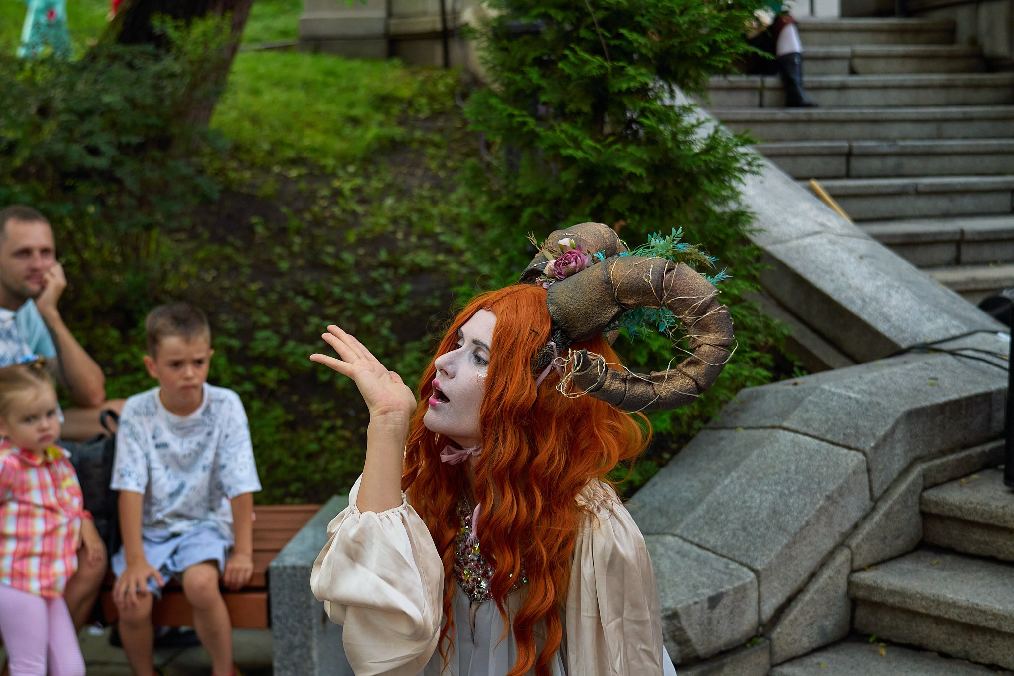 Уличный театр Владивосток. Профессиональный репортажный фотограф Инесса Иминова