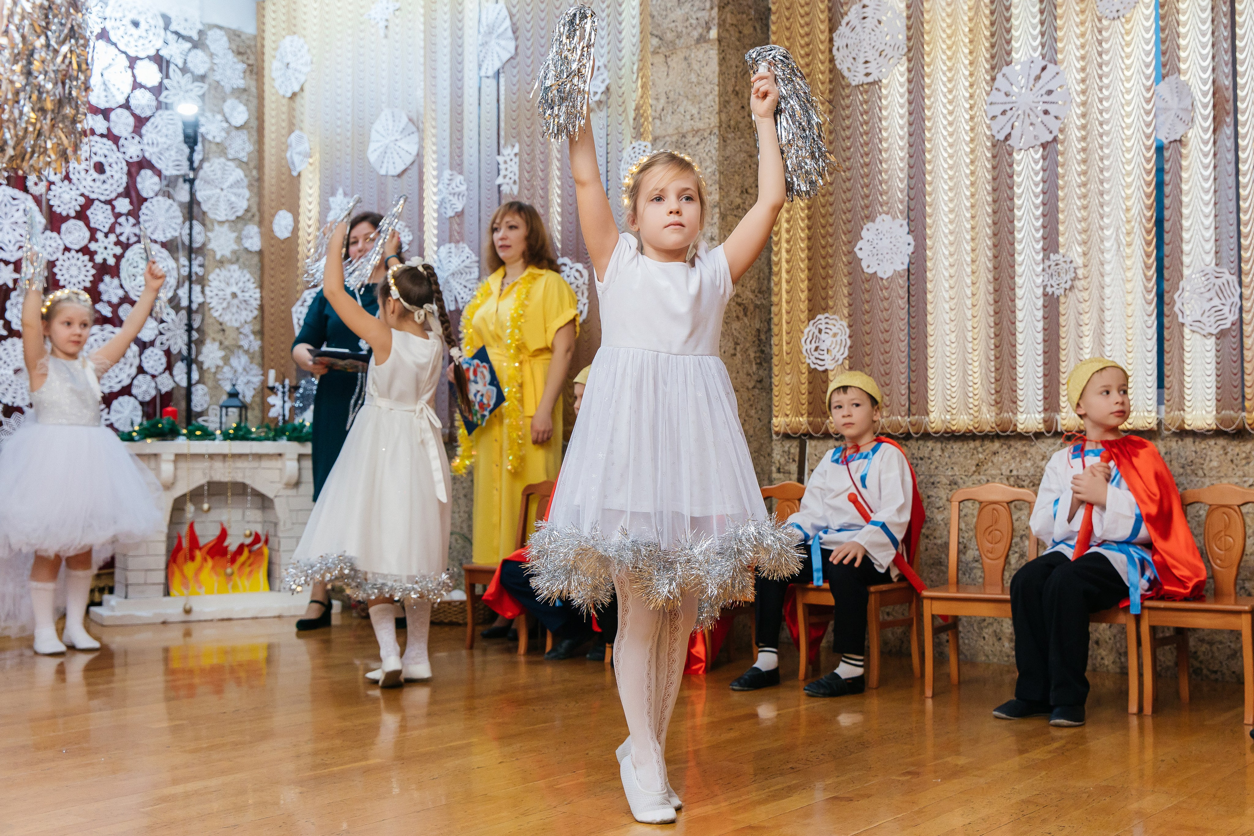 Детский сад № 93 — Утренник (20.12.2024). Свадебный и семейный фотограф Крамар Наталья