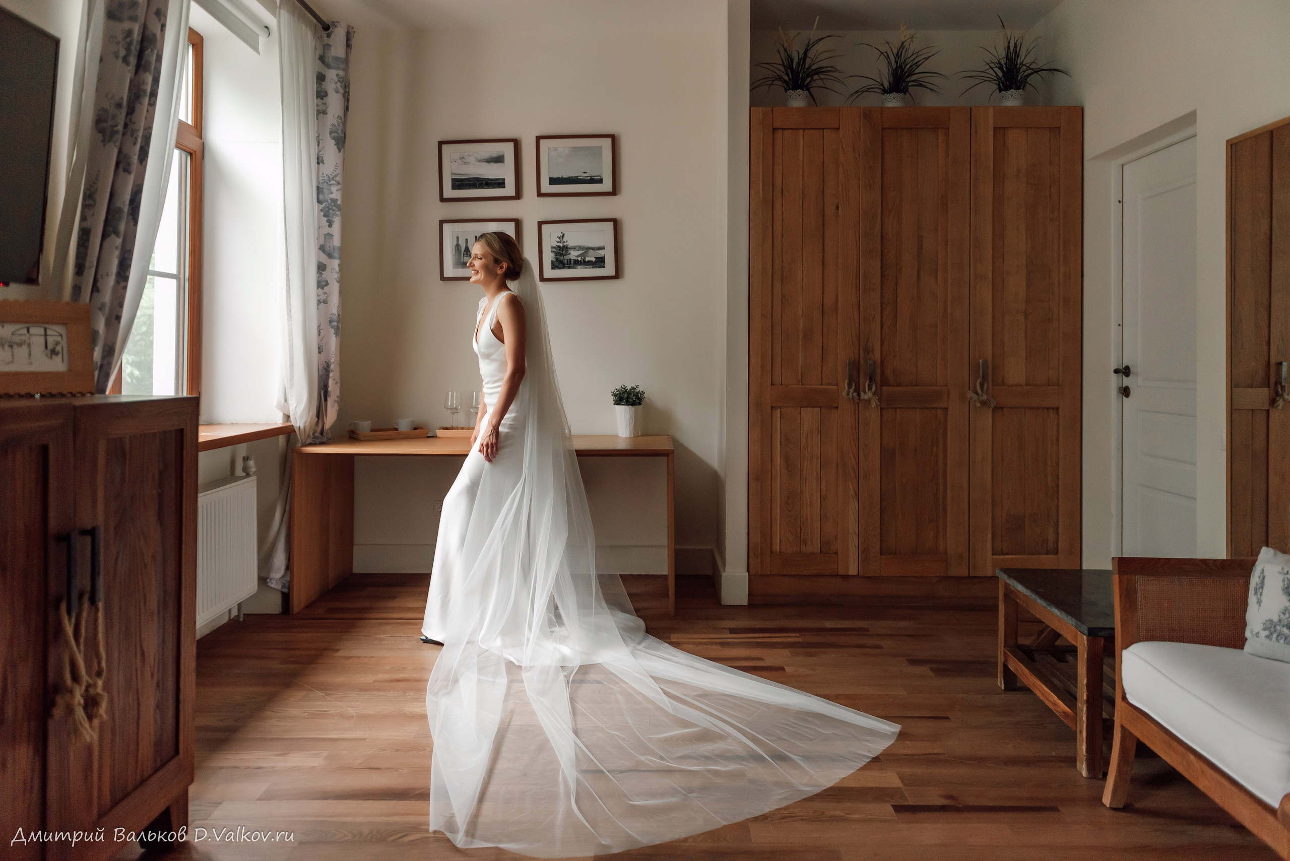 Сборы Михаила и Марины. Интерьерный и репортажный фотограф в Краснодаре Дмитрий Вальков