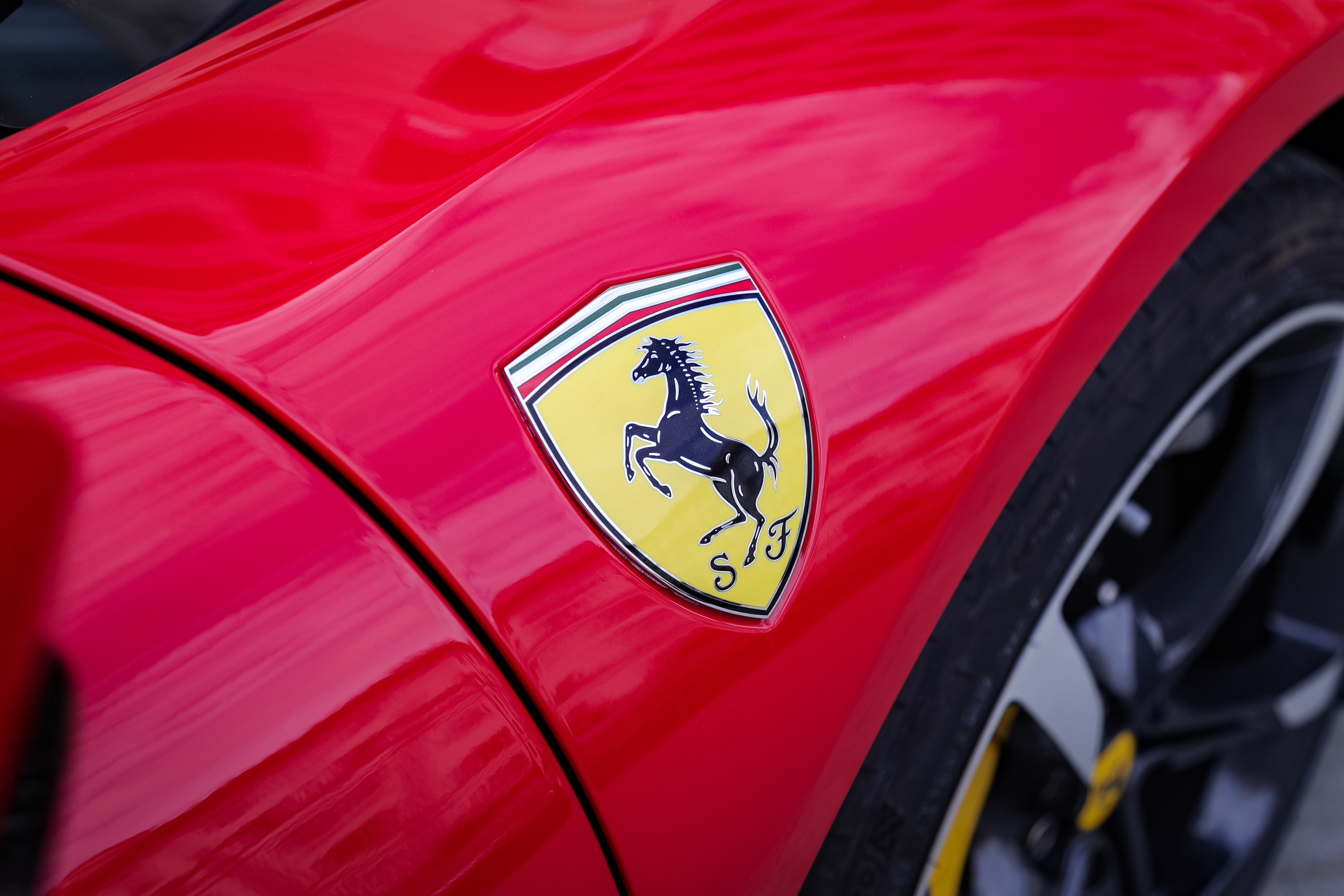 FERRARI SF90 STRADALE. Mixturecaptures