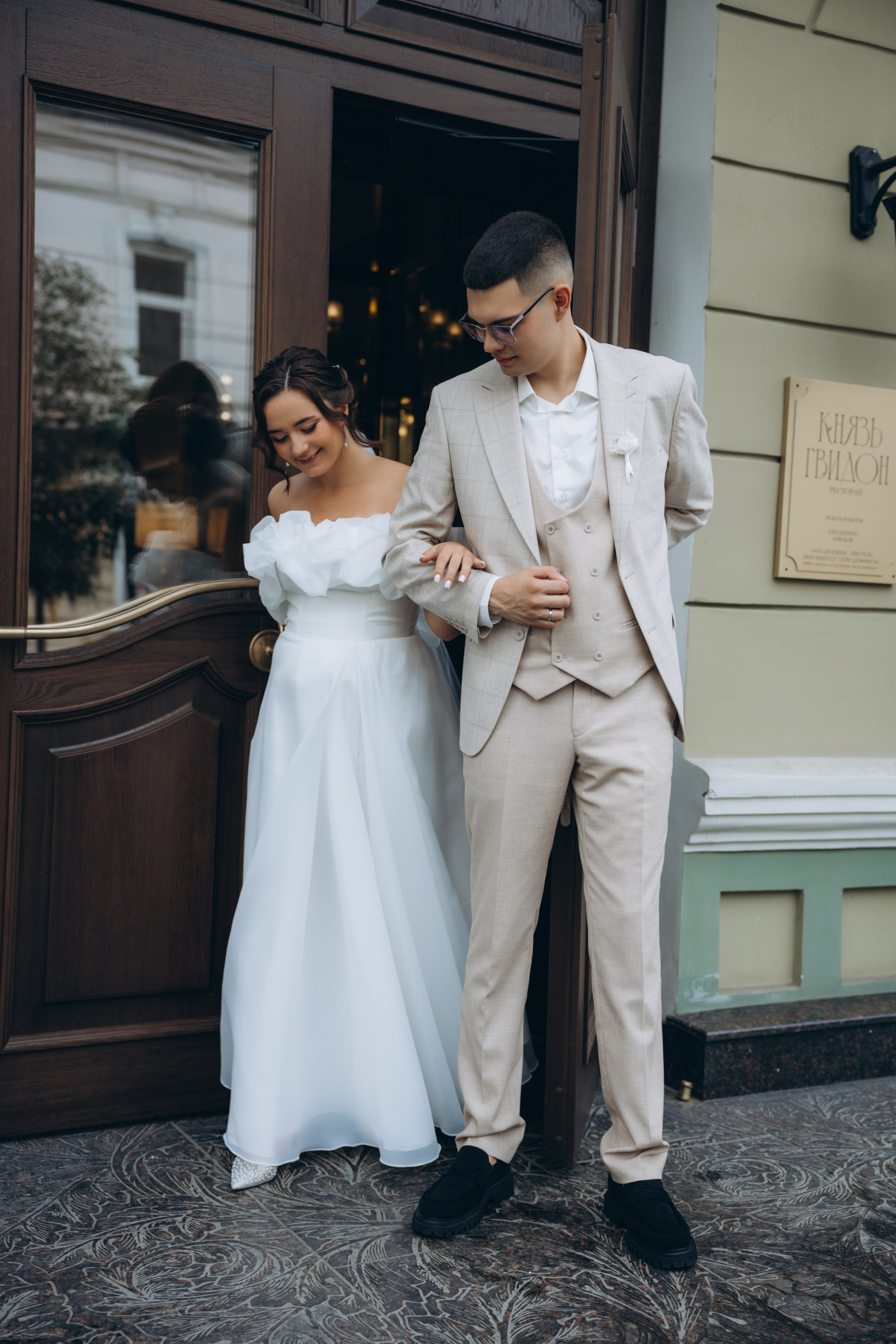 Алексей & Вероника (Утро в отеле Пушкин). Свадебный, семейный фотограф в Иркутске Светлана Макаричева