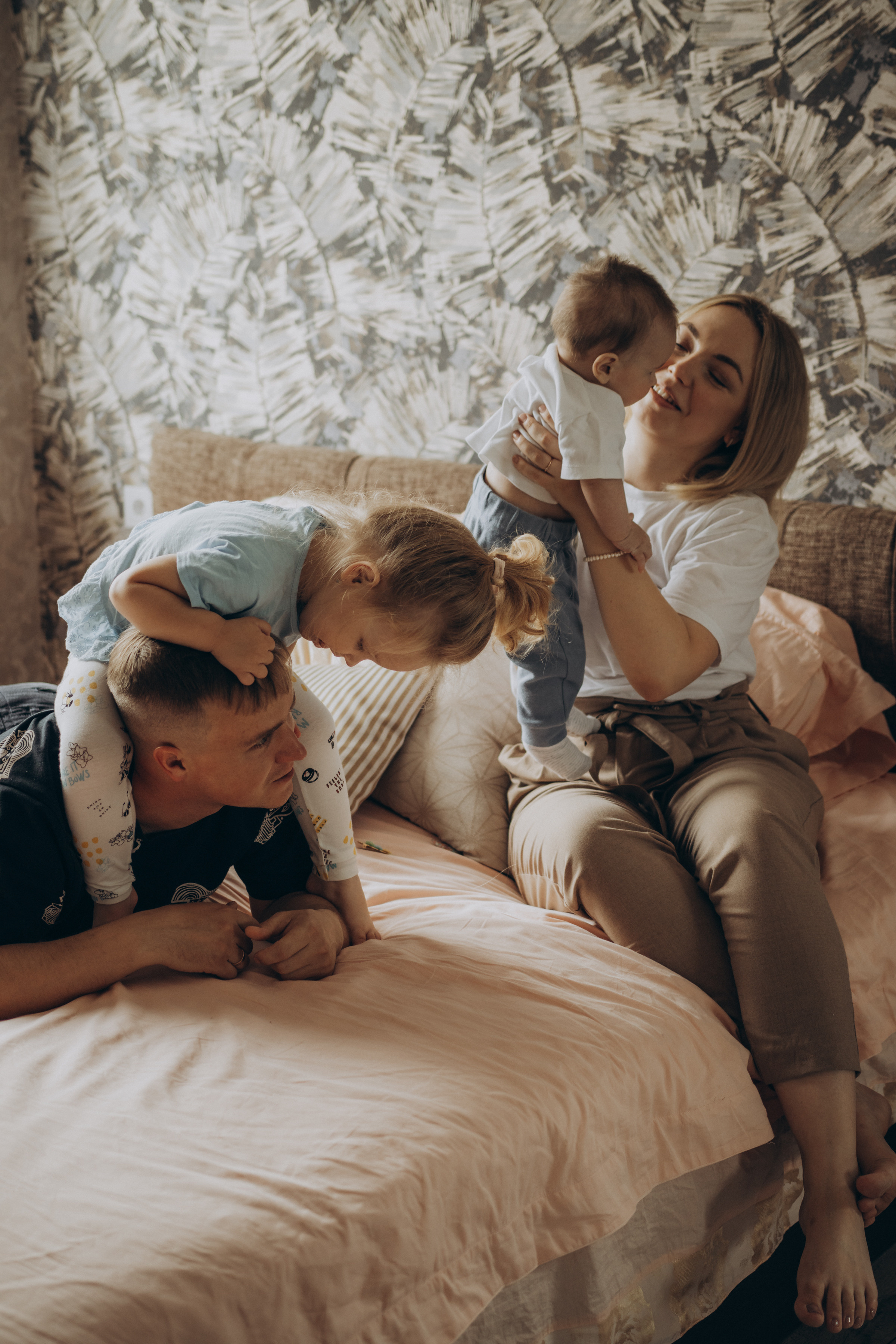 Фотосессия «Дома уютнее». Семейный фотограф в Магнитогорске Алина Рыжова