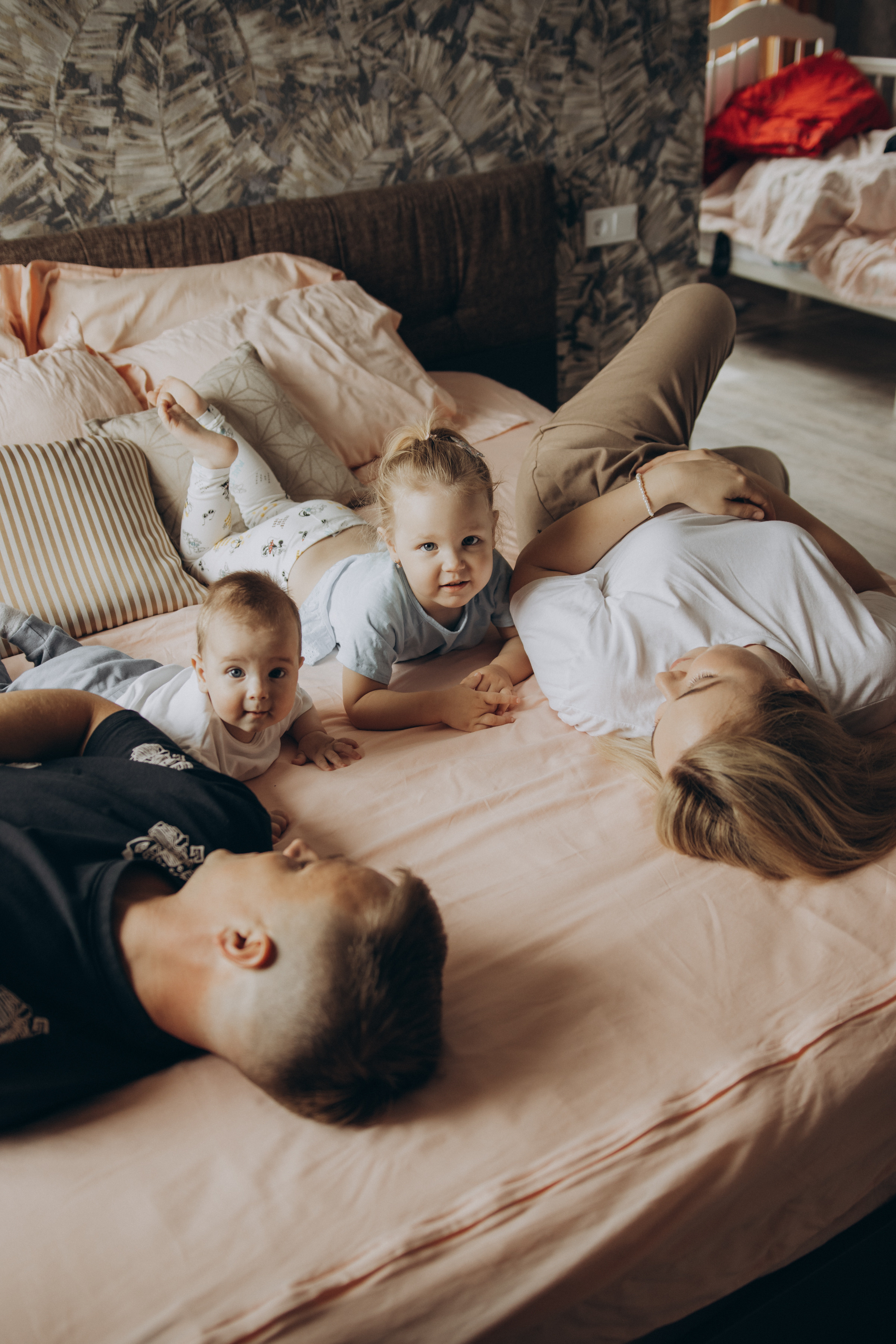 Фотосессия «Дома уютнее». Семейный фотограф в Магнитогорске Алина Рыжова