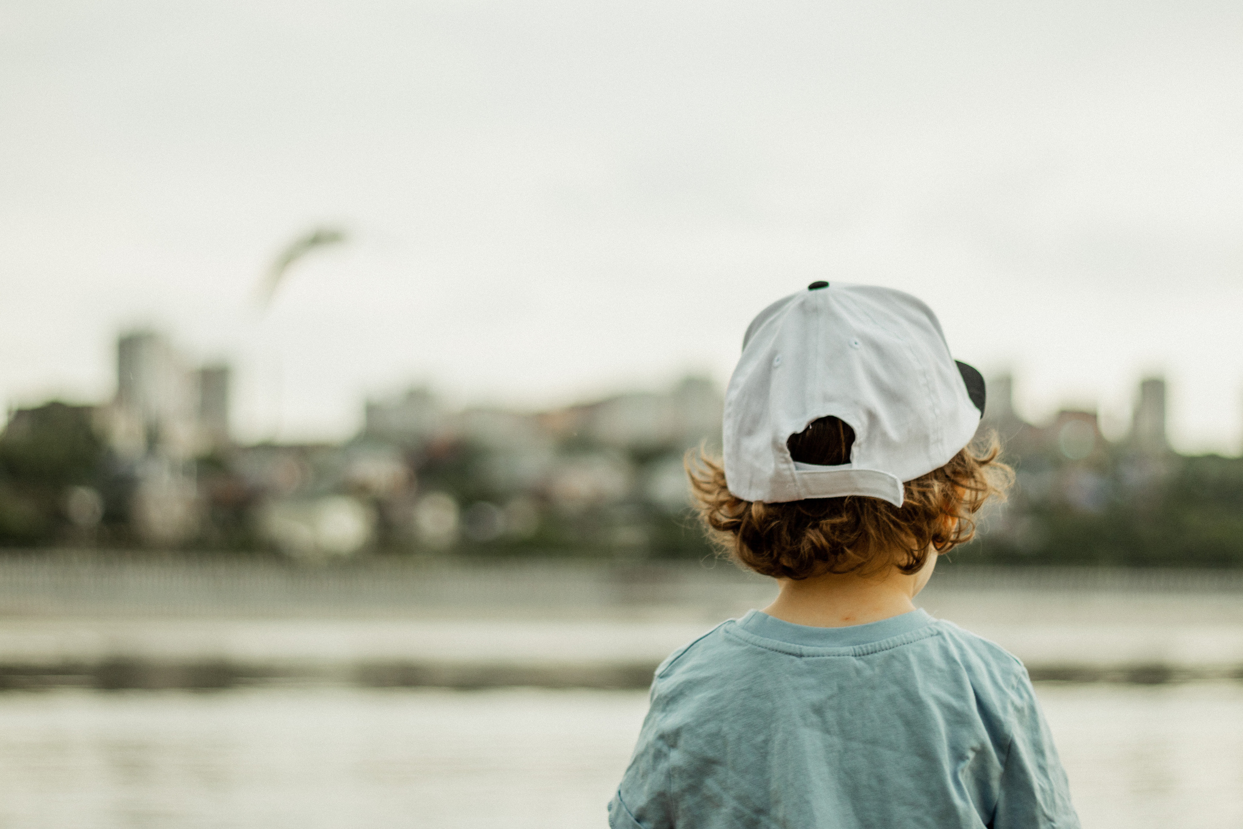 Искандер на берегу. Фотограф Исламова Диана