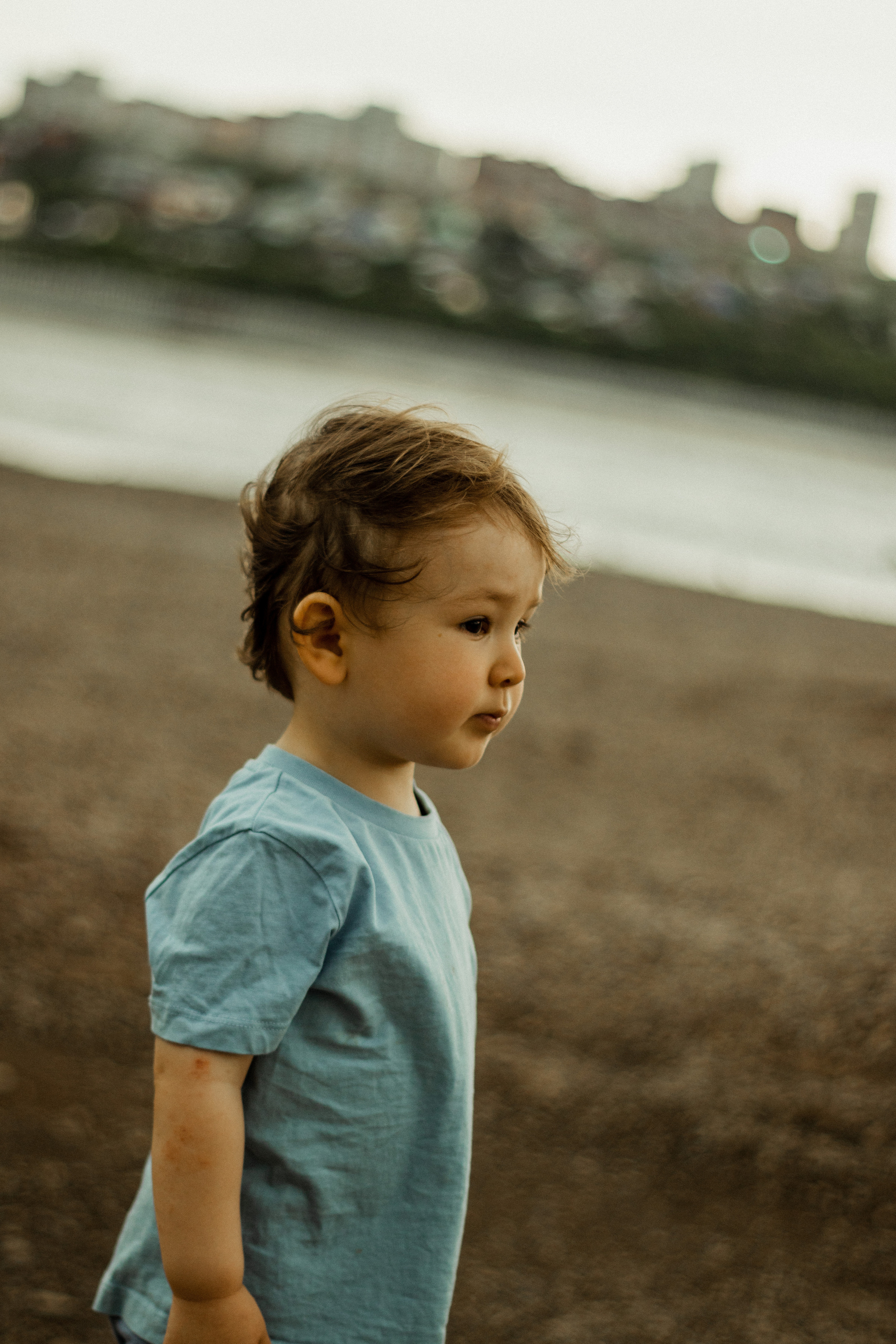 Искандер на берегу. Фотограф Исламова Диана