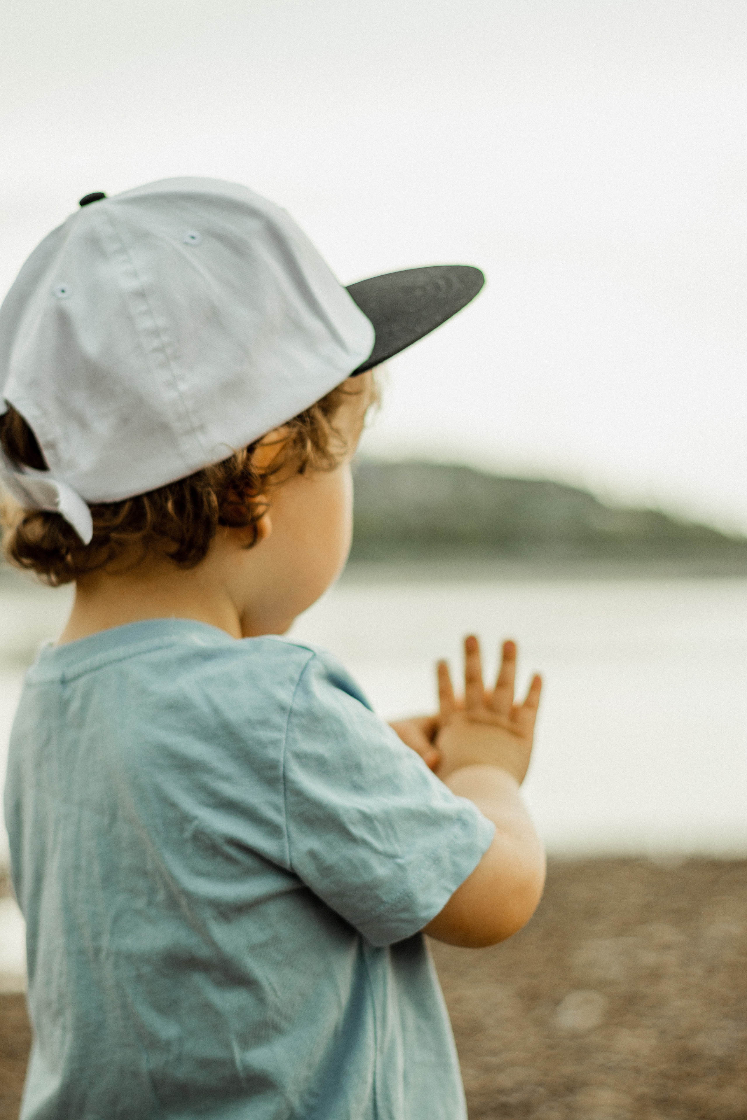 Искандер на берегу. Фотограф Исламова Диана