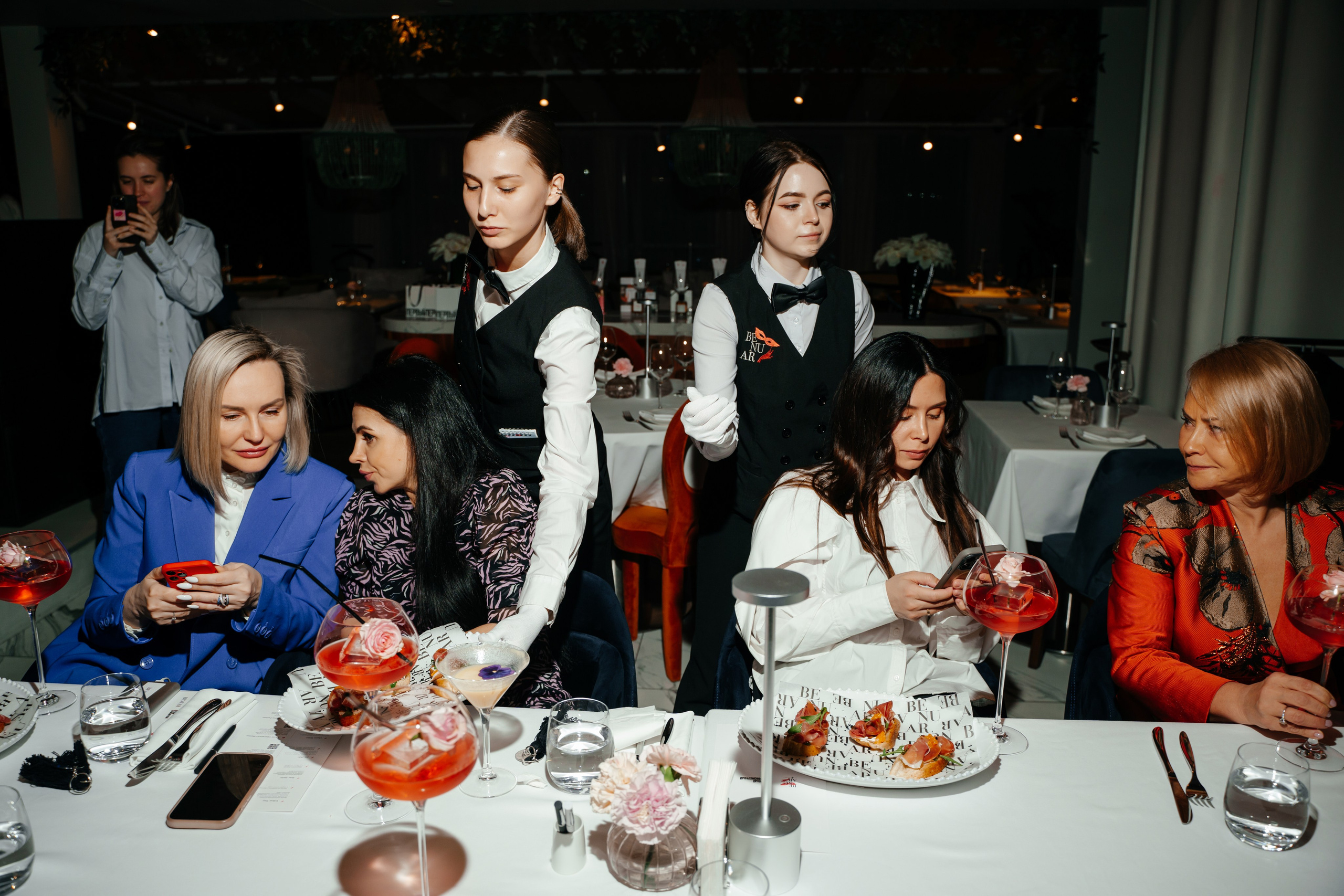 Коктейльно-парфюмерный вечер. BENUAR Restaurant