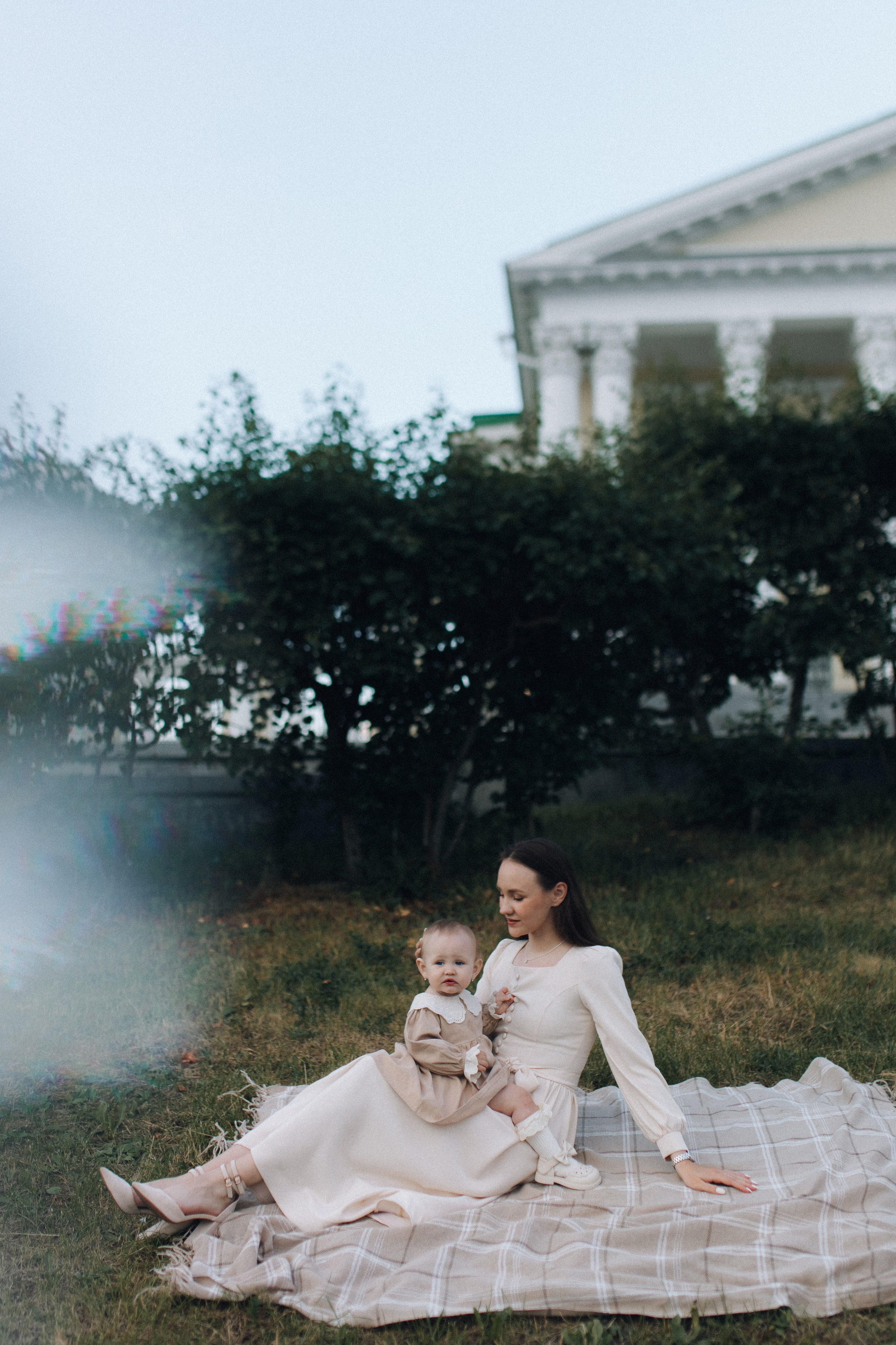 Семейная фотосессия летом в городе. Семейный фотограф Екатеринбург Черепанова Олеся