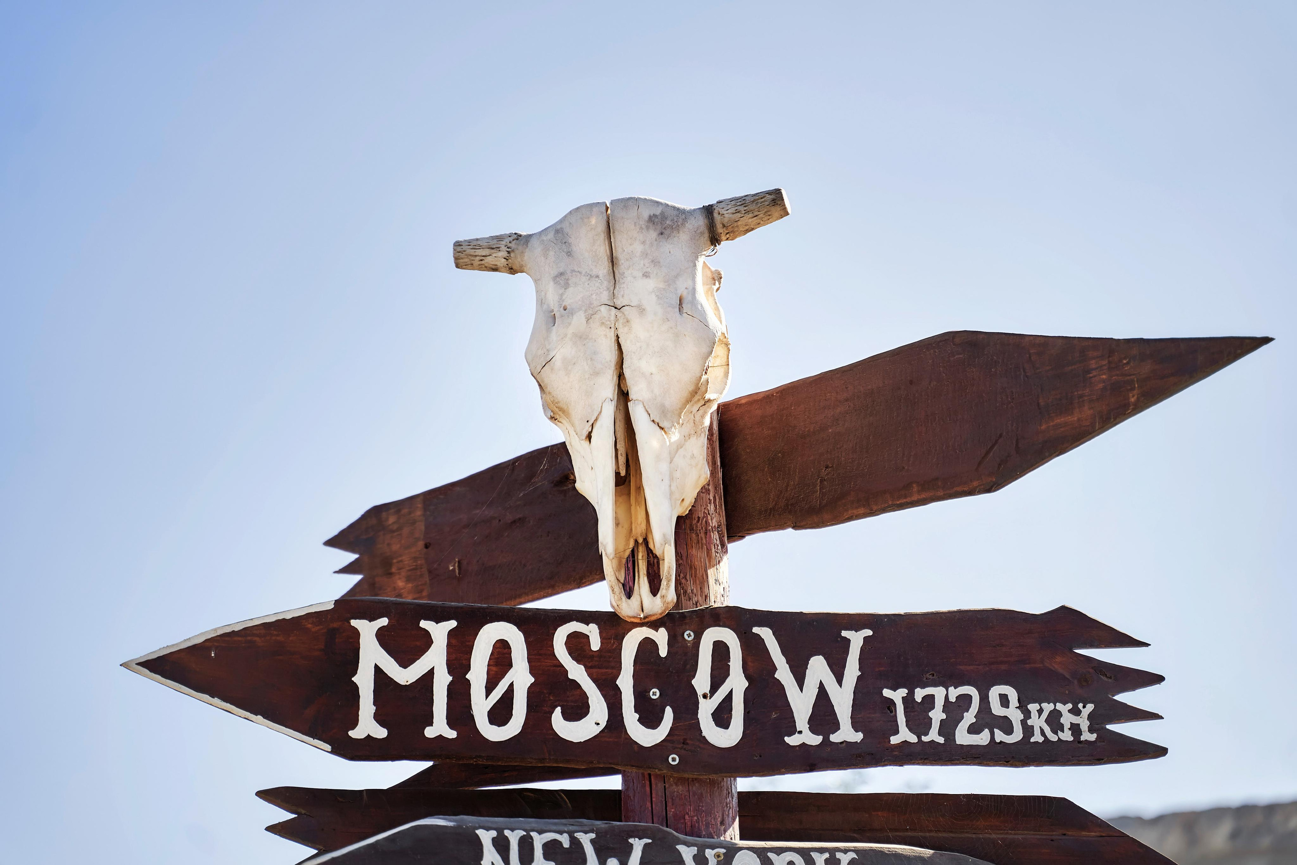 Love Story в Крыму вместе с Твинс Студио. ТВИНС СТУДИО — лучшие свадебные фотографы и видеографы в Краснодаре