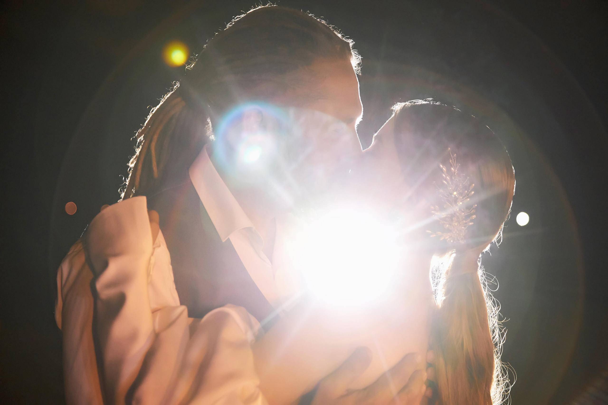 Камерная свадьба для самых близких в окружении моря, гор и гольфа!. ТВИНС СТУДИО — лучшие свадебные фотографы и видеографы в Краснодаре