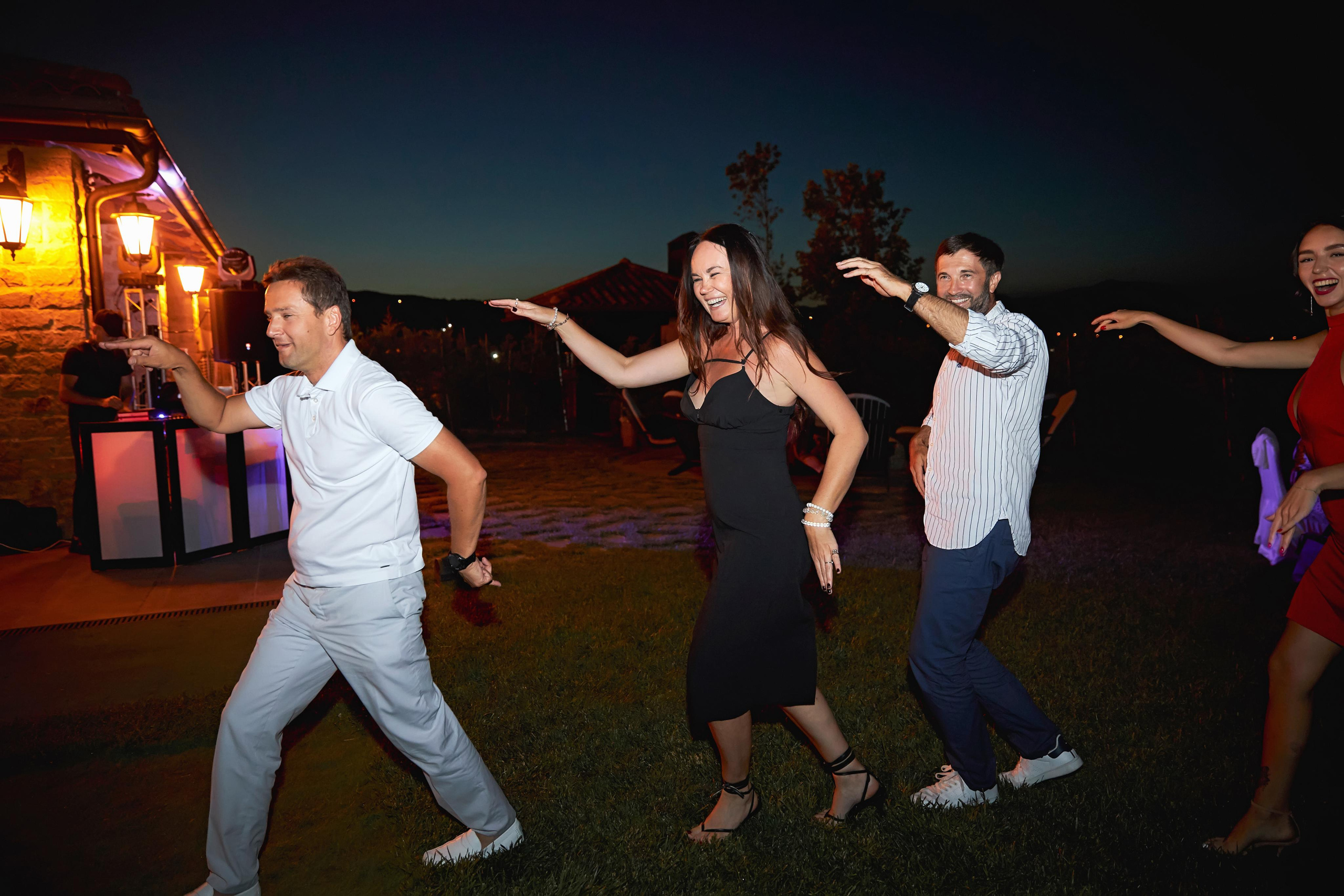 Камерная свадьба для самых близких в окружении моря, гор и гольфа!. ТВИНС СТУДИО — лучшие свадебные фотографы и видеографы в Краснодаре