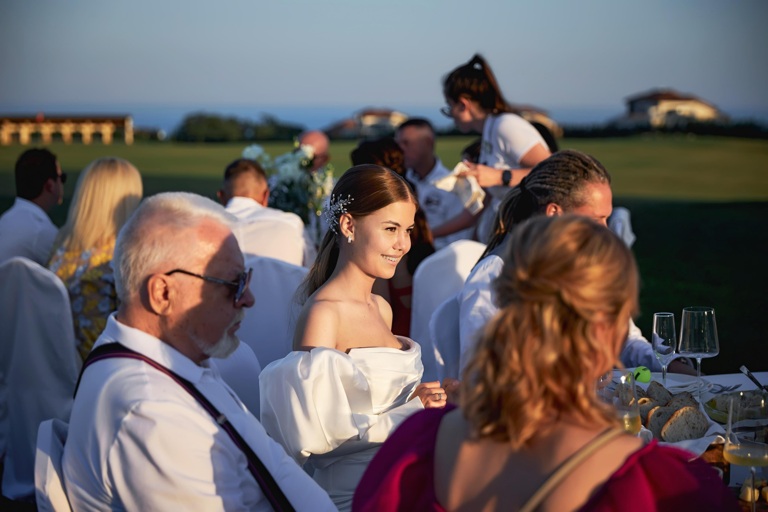 Камерная свадьба для самых близких в окружении моря, гор и гольфа!. ТВИНС СТУДИО — лучшие свадебные фотографы и видеографы в Краснодаре