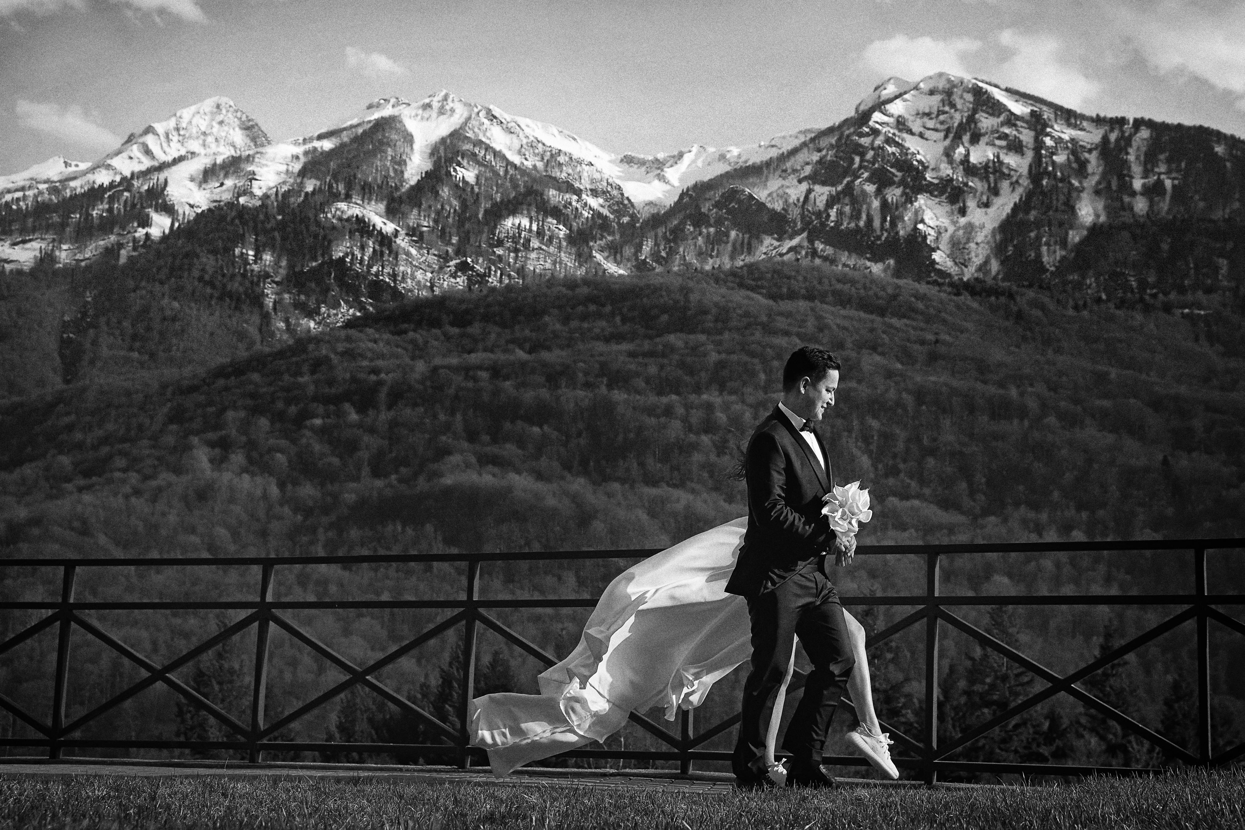 Love Story Красная Поляна. ТВИНС СТУДИО — лучшие свадебные фотографы и видеографы в Краснодаре