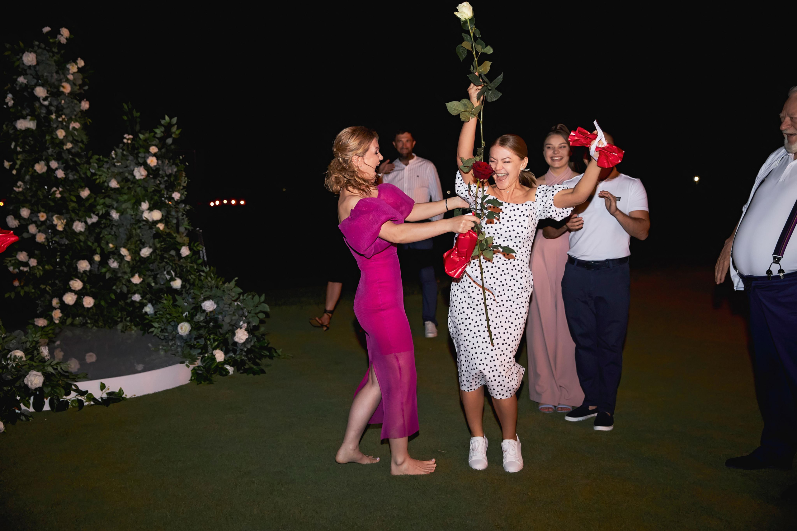 Камерная свадьба для самых близких в окружении моря, гор и гольфа!. ТВИНС СТУДИО — лучшие свадебные фотографы и видеографы в Краснодаре