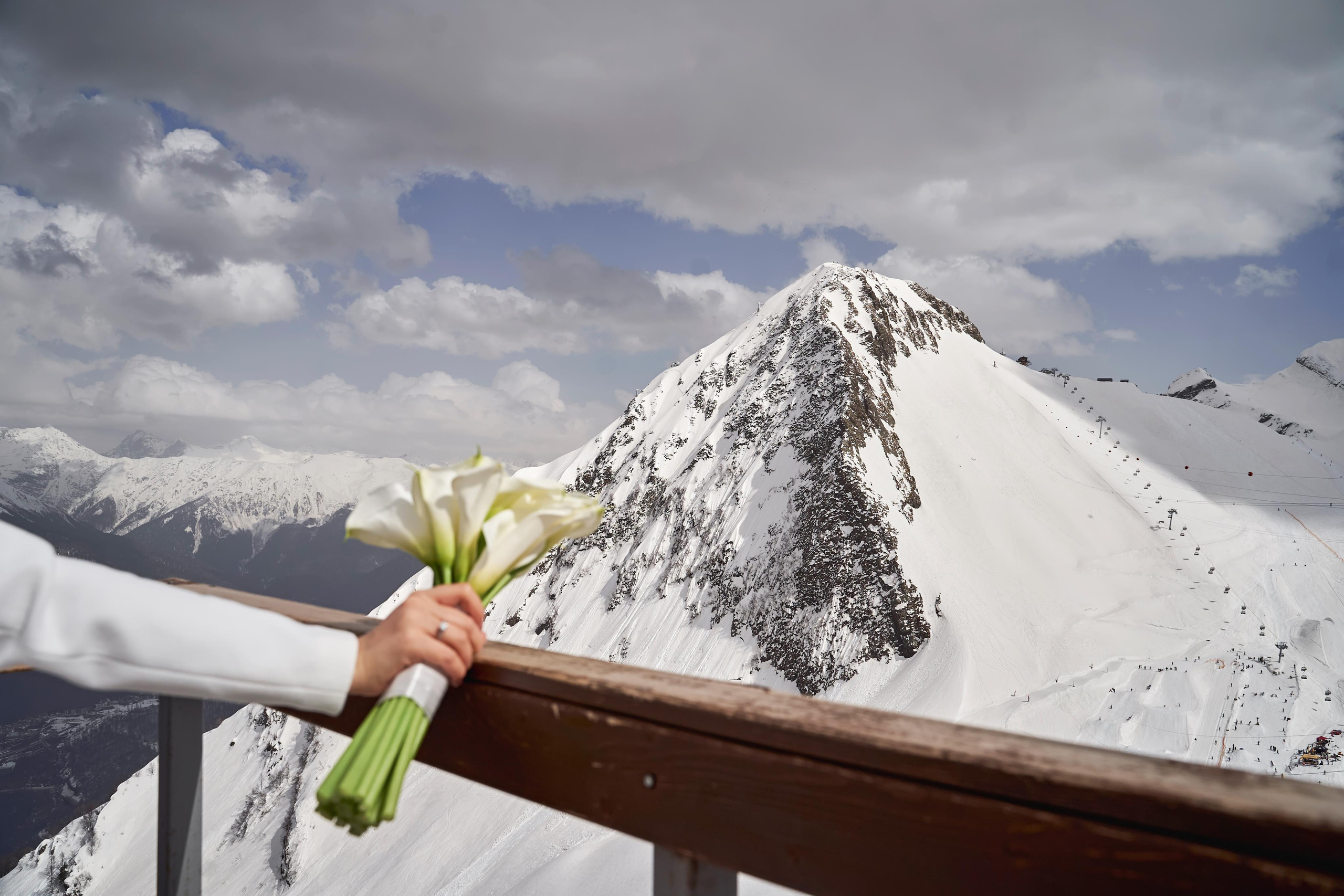 Love Story Красная Поляна. ТВИНС СТУДИО — лучшие свадебные фотографы и видеографы в Краснодаре