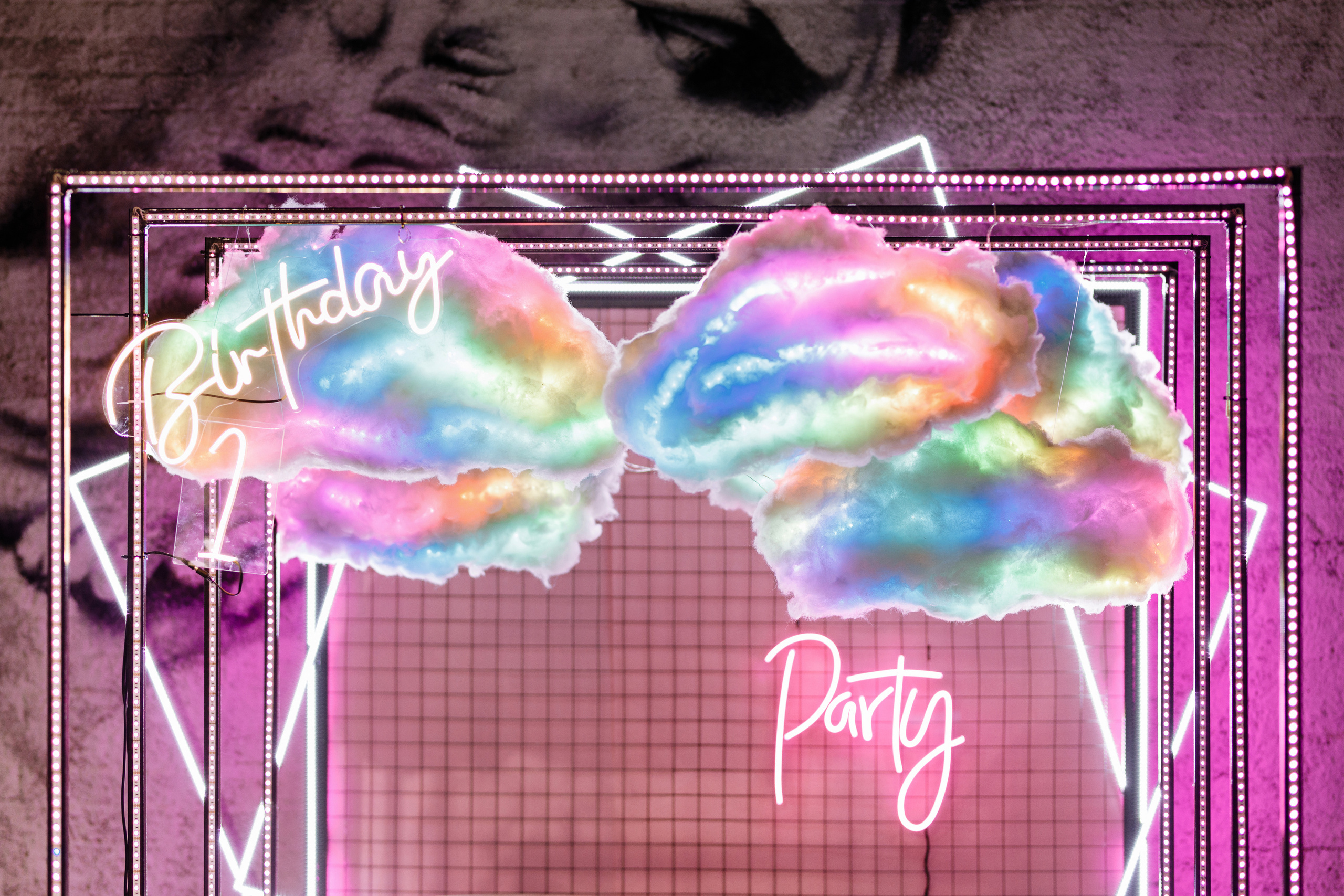 Семейная фотосъёмка первого дня рождения принцессы Лии. ТВИНС СТУДИО — лучшие свадебные фотографы и видеографы в Краснодаре