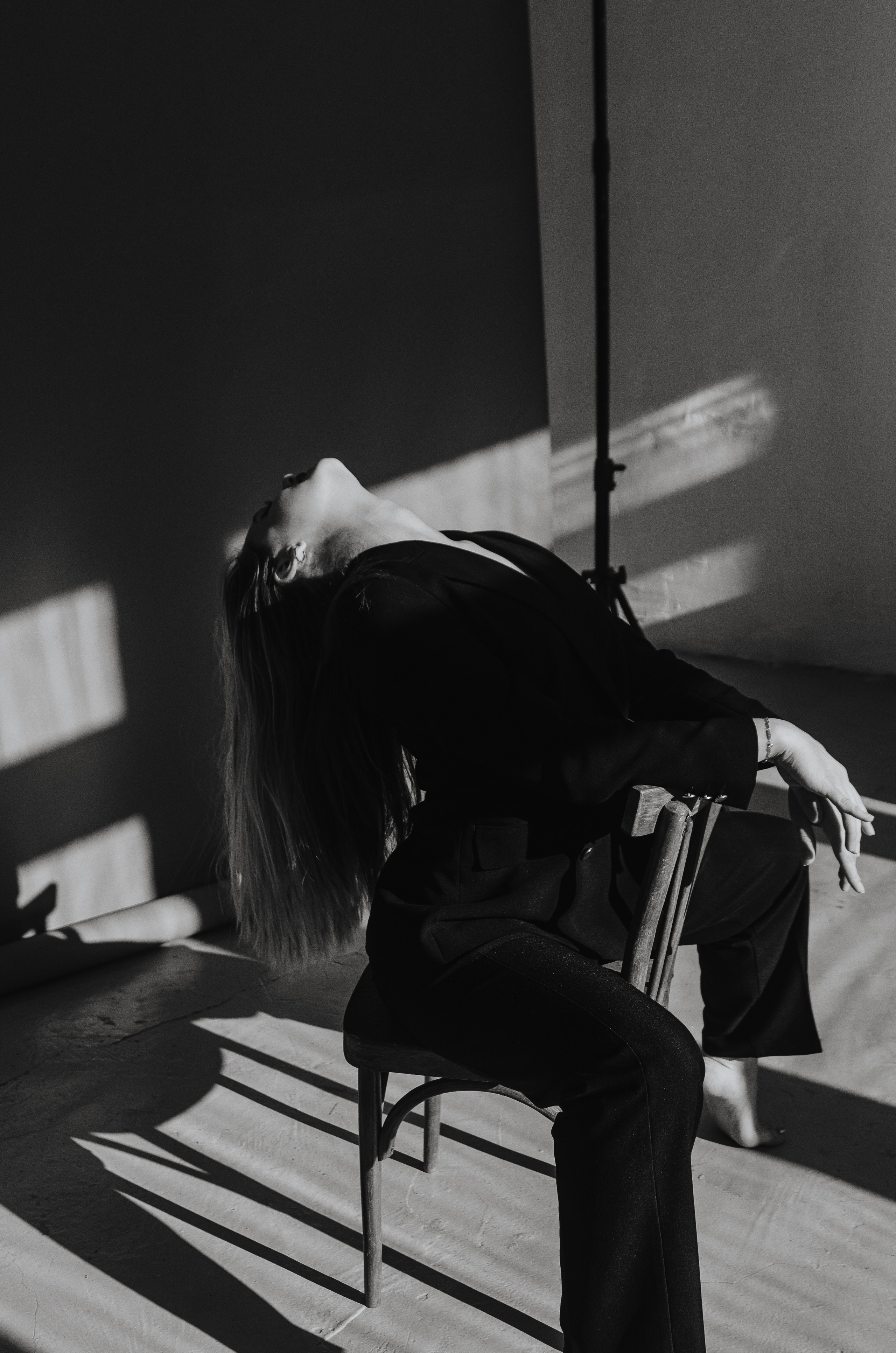 Женская фотосессия в стиле минимализм. Денисова Аля — фотограф для парных съемок и индивидуальных историй в Барнауле