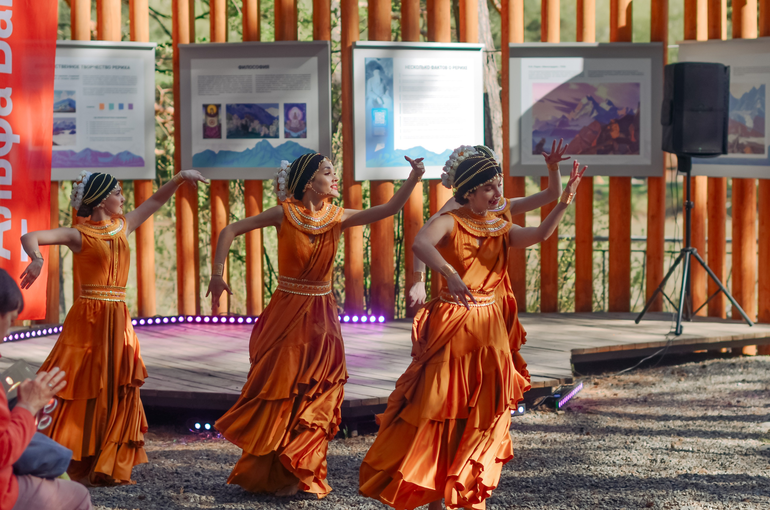 Фестиваль «Цветение Маральника на Алтае 2025». Фоторепортаж. Денисова Аля — фотограф для парных съемок и индивидуальных историй в Барнауле