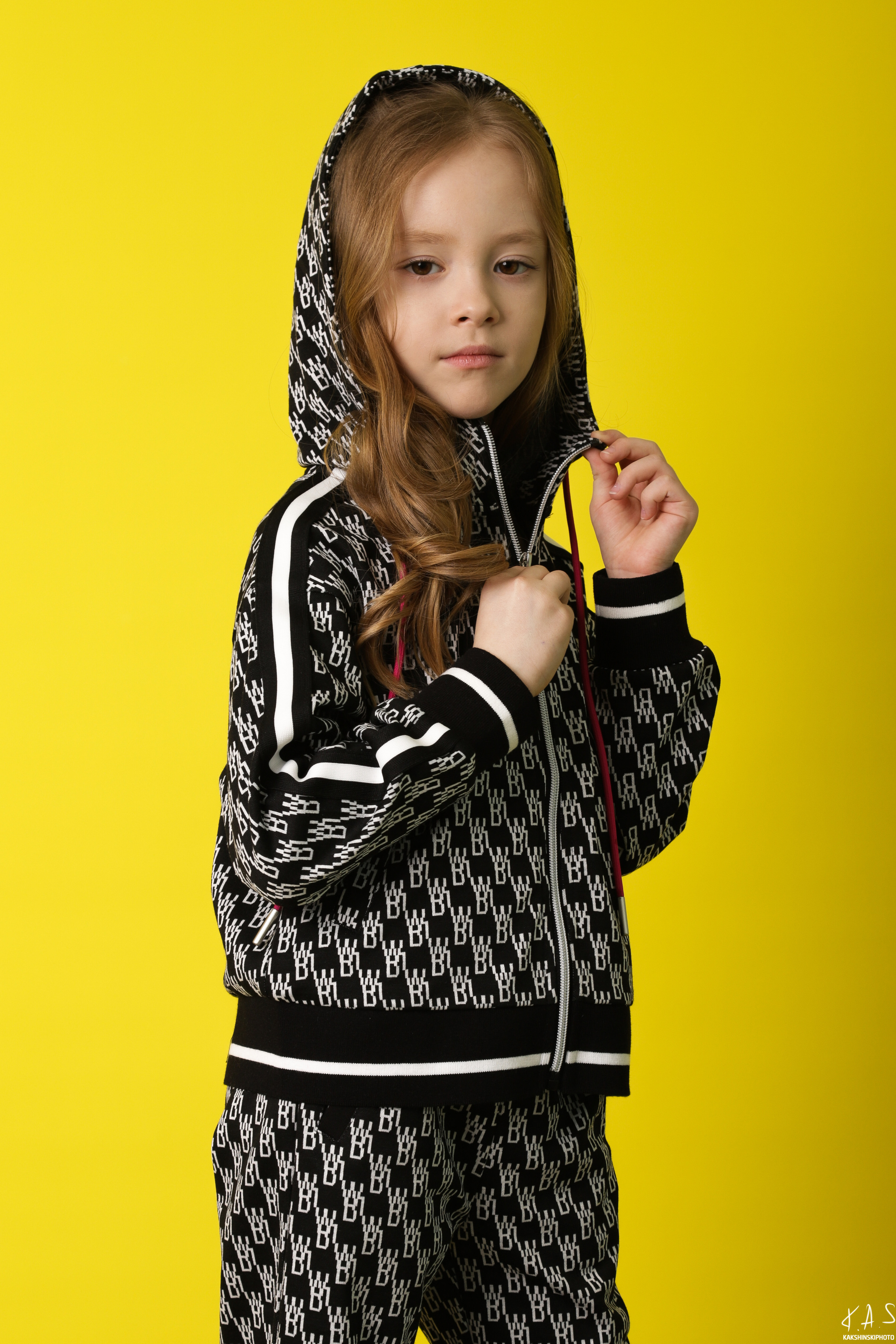 Каталожка. Магазин детской одежды «Modakids». Фотография и видеосъёмка