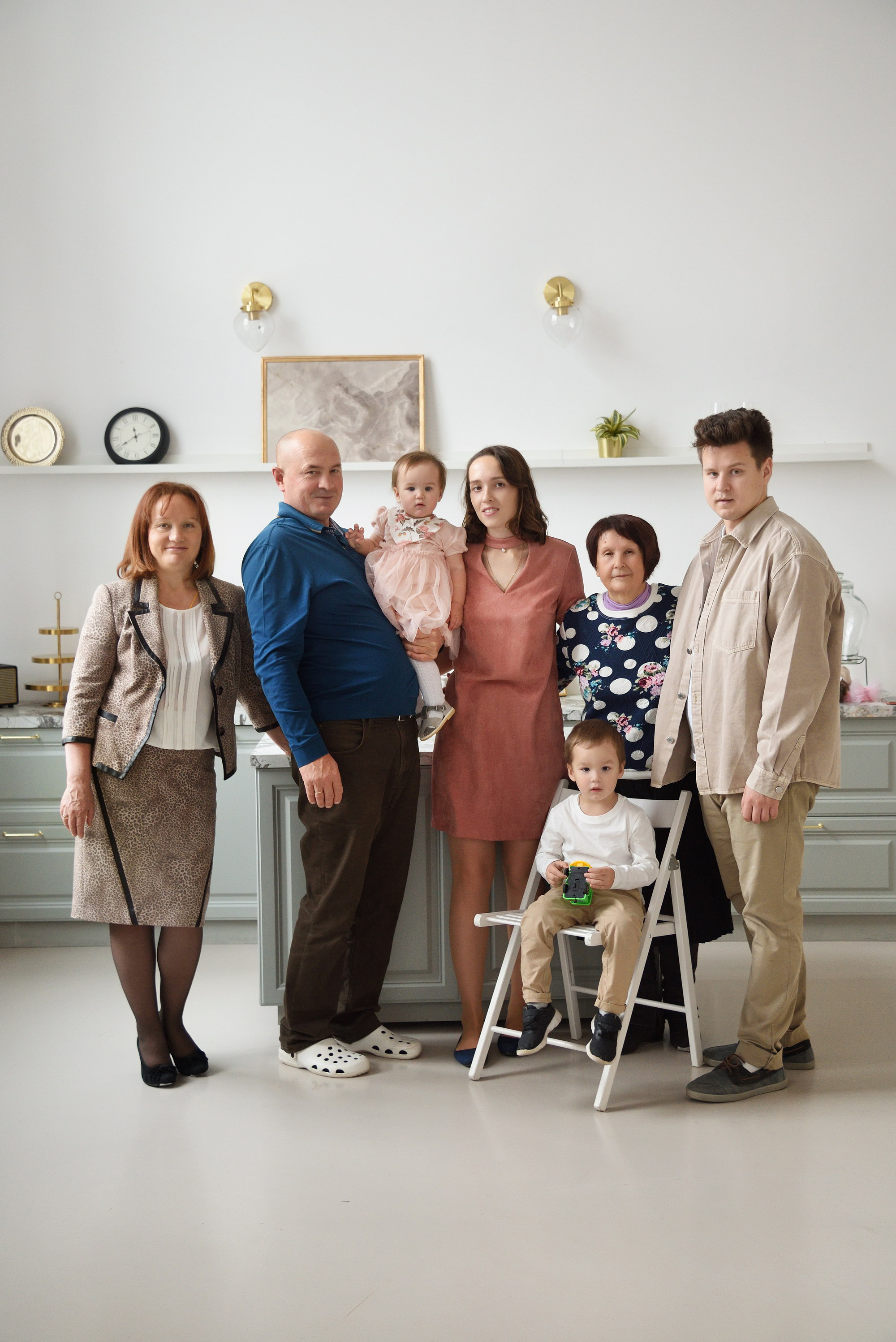 Семейная съёмка студия Чебоксары. Семейный и школьный Фотограф Чебоксары