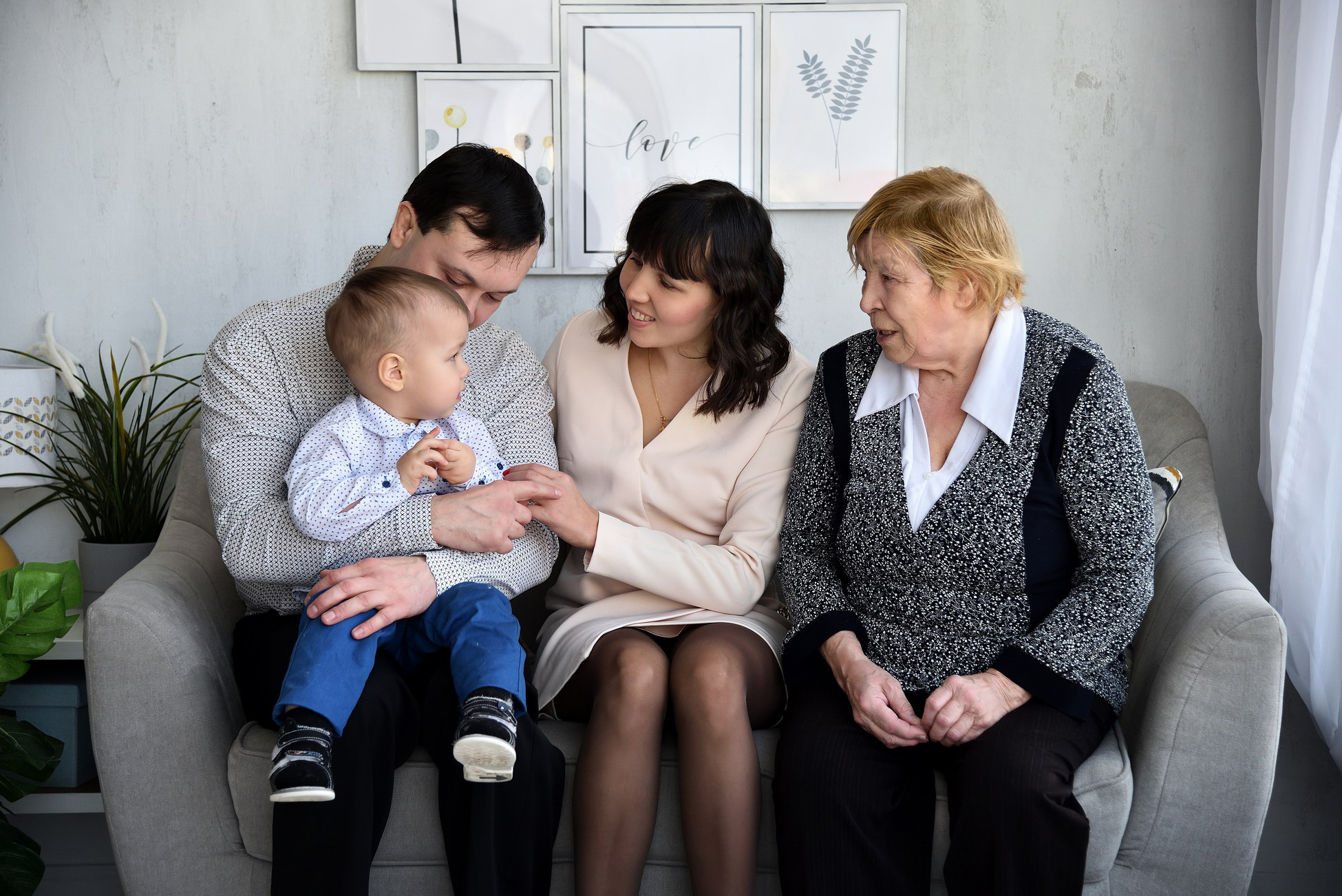 Семейная съёмка студия Чебоксары. Семейный и школьный Фотограф Чебоксары