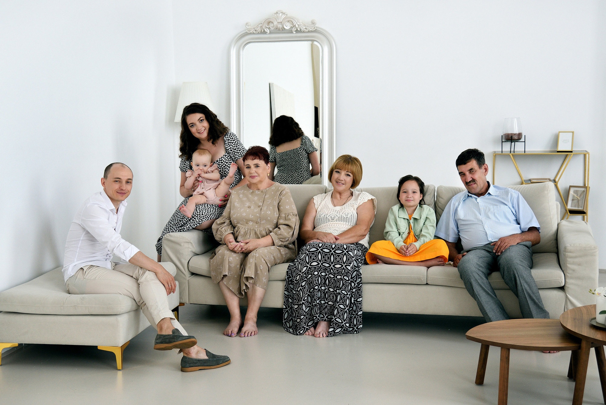 Семейная съёмка студия Чебоксары. Семейный и школьный Фотограф Чебоксары