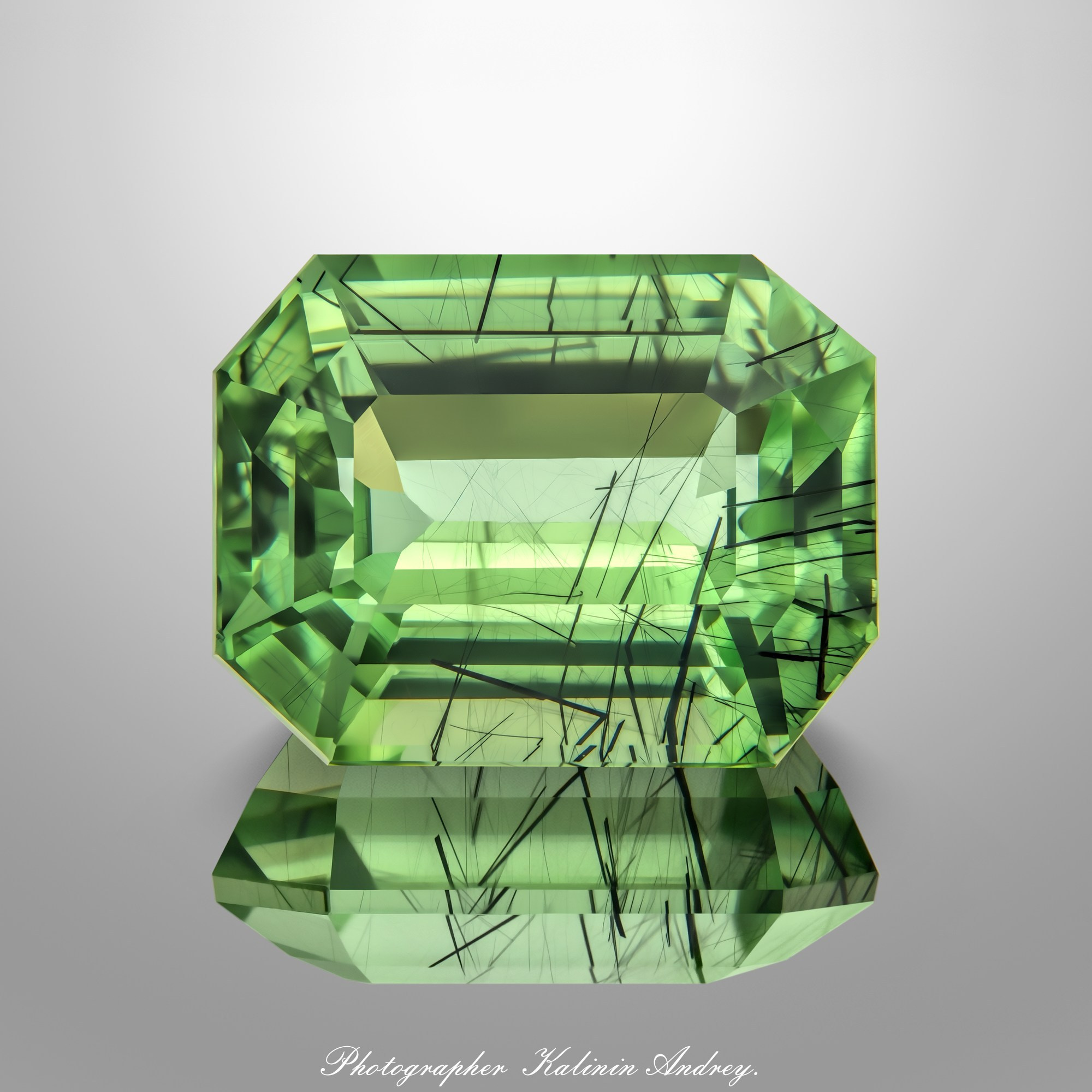 Фотографии в большом разрешении драгоценных камней на продажу купить тел +79 660 031 307. Высококачественная профессиональная рекламная фотосъёмка ювелирных украшений, драгоценных камней в Москве. Обучение, консультация