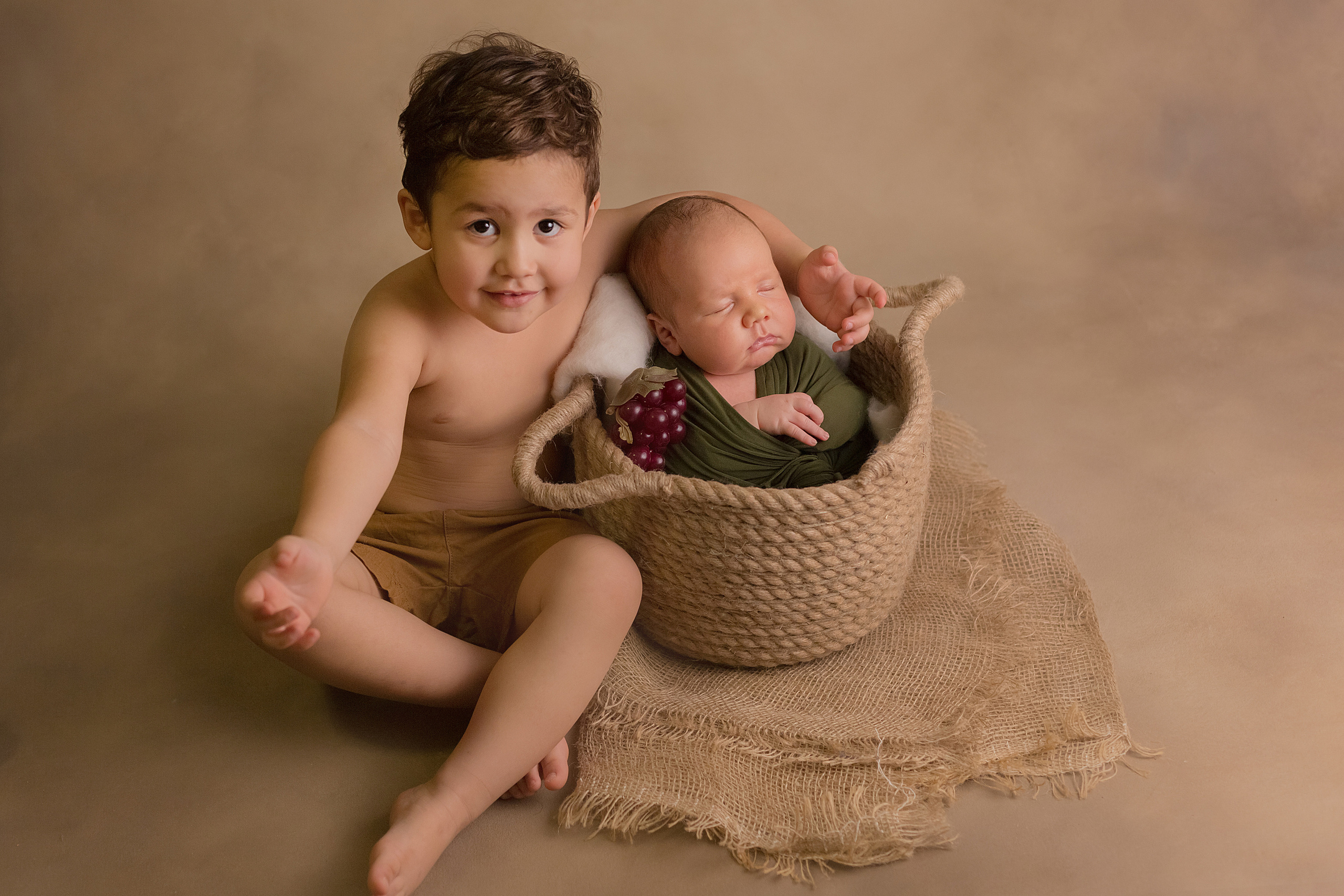 Новорожденные. Фотограф новорожденных в Симферополе Эльмира тизе