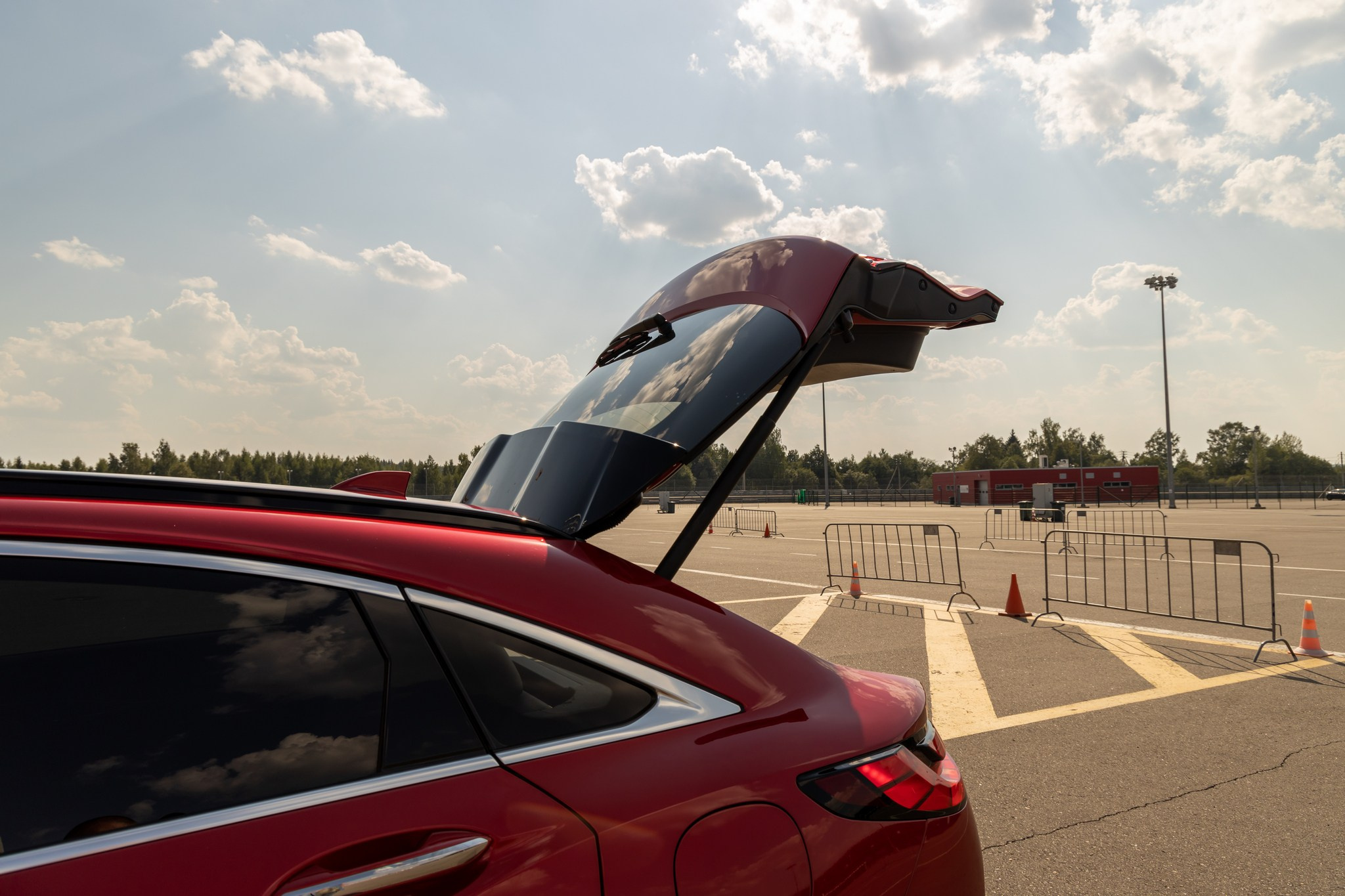 Infiniti QX55. Репортажный, семейный и студийный фотограф в Москве Демин Алексей