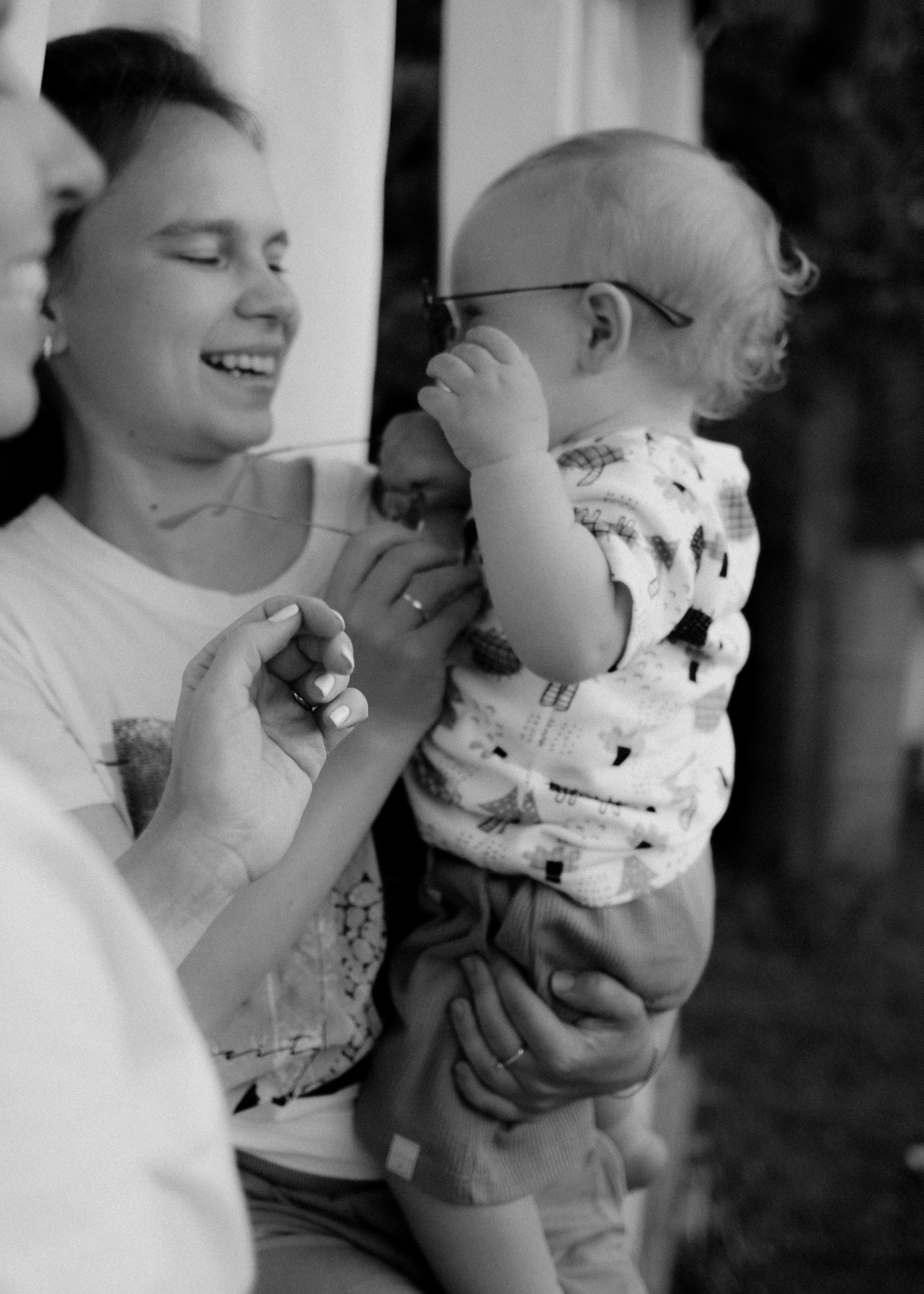 Бабушка Ира, мама Даша и маленький Ваня. Александра Крашевская. Портретный фотограф в Москве и Санкт-Петербурге