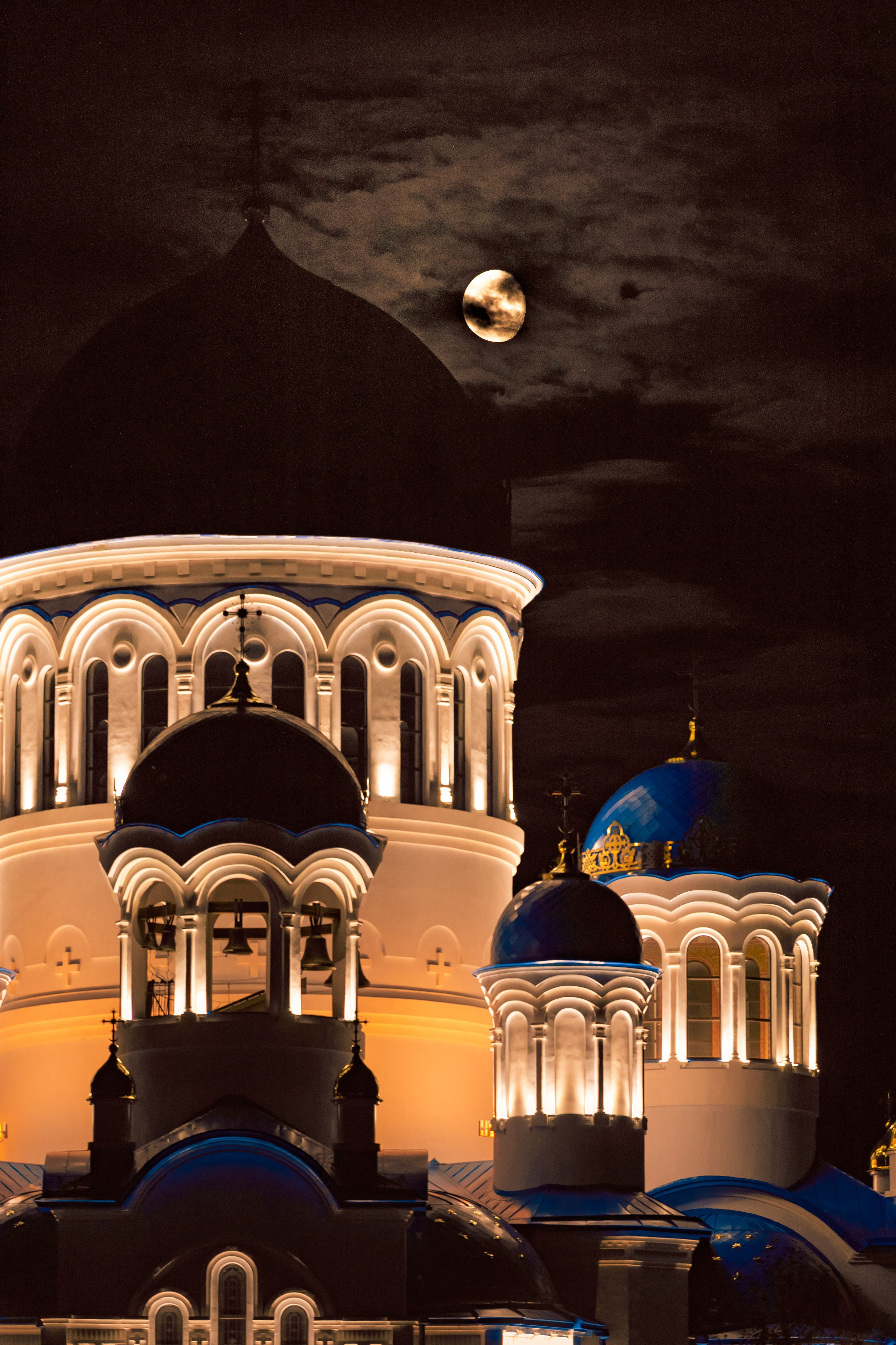 Город в ночи. Фотограф Елена Вишневская (Ушакова) Нефтеюганск, Сургут, Тюмень