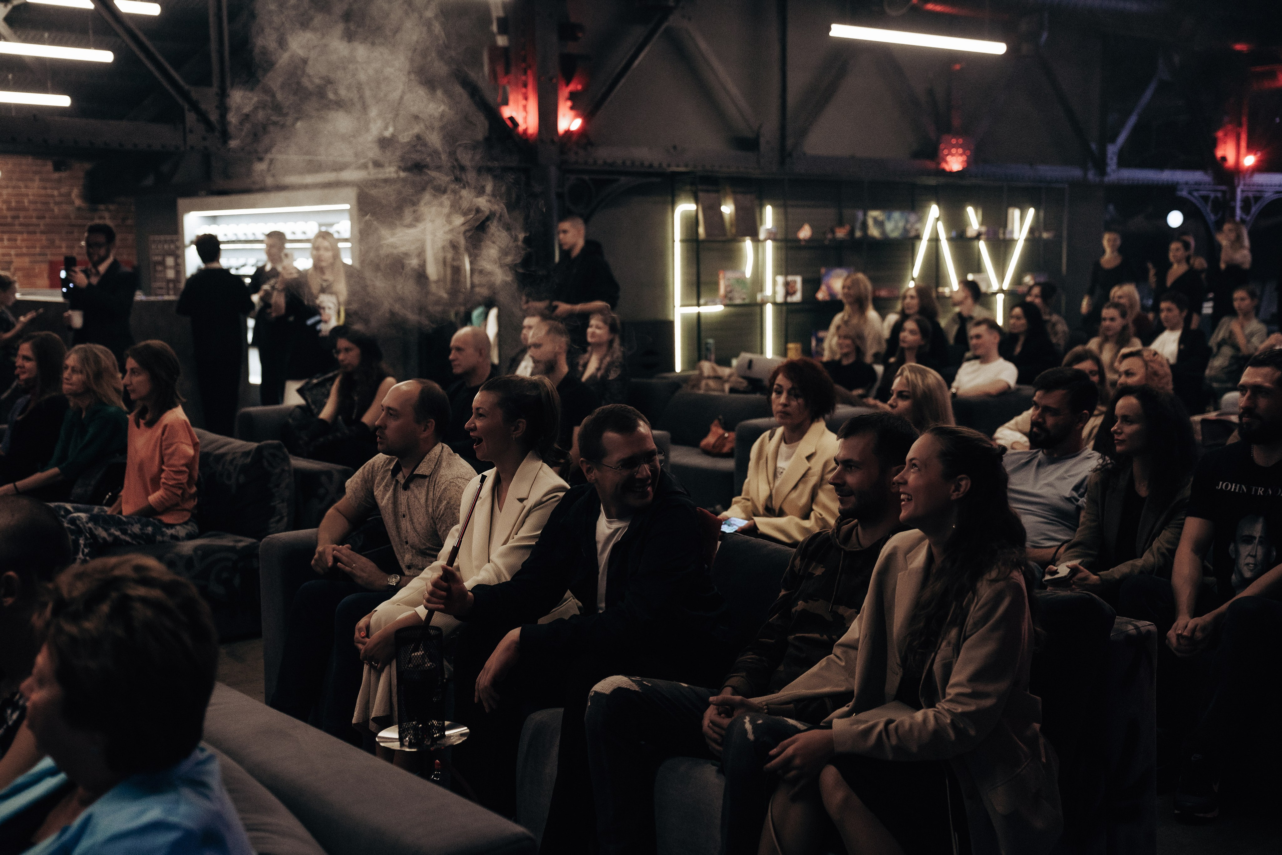 Репортажная съёмка на дне рождения школы ораторского мастерства «ОЕ Оратор». Профессиональный фотограф в Санкт-Петербурге Александр Волосенцев