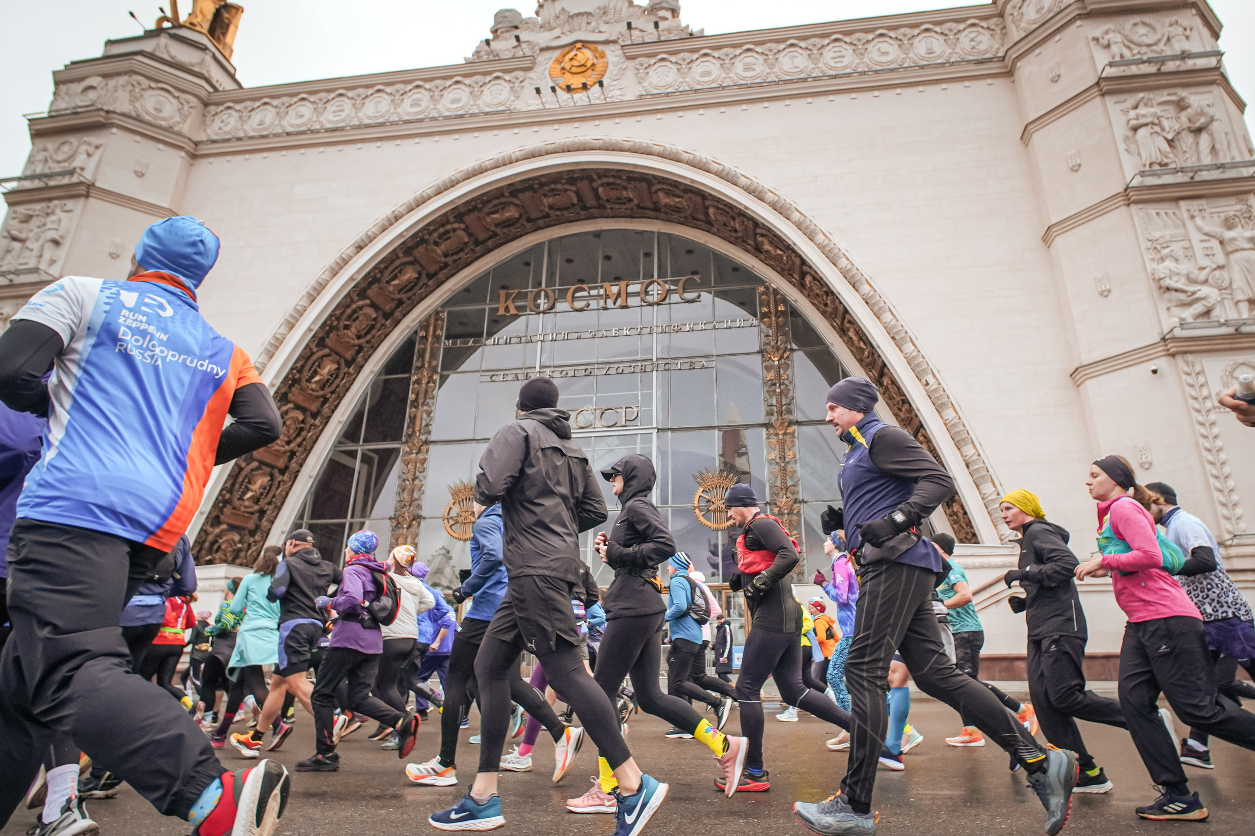 #марафонудома #яuzarun 2024 2-я петля, группа 6:30. Роман Капилюшов. Бег. Фото. Видео. г. Люберцы