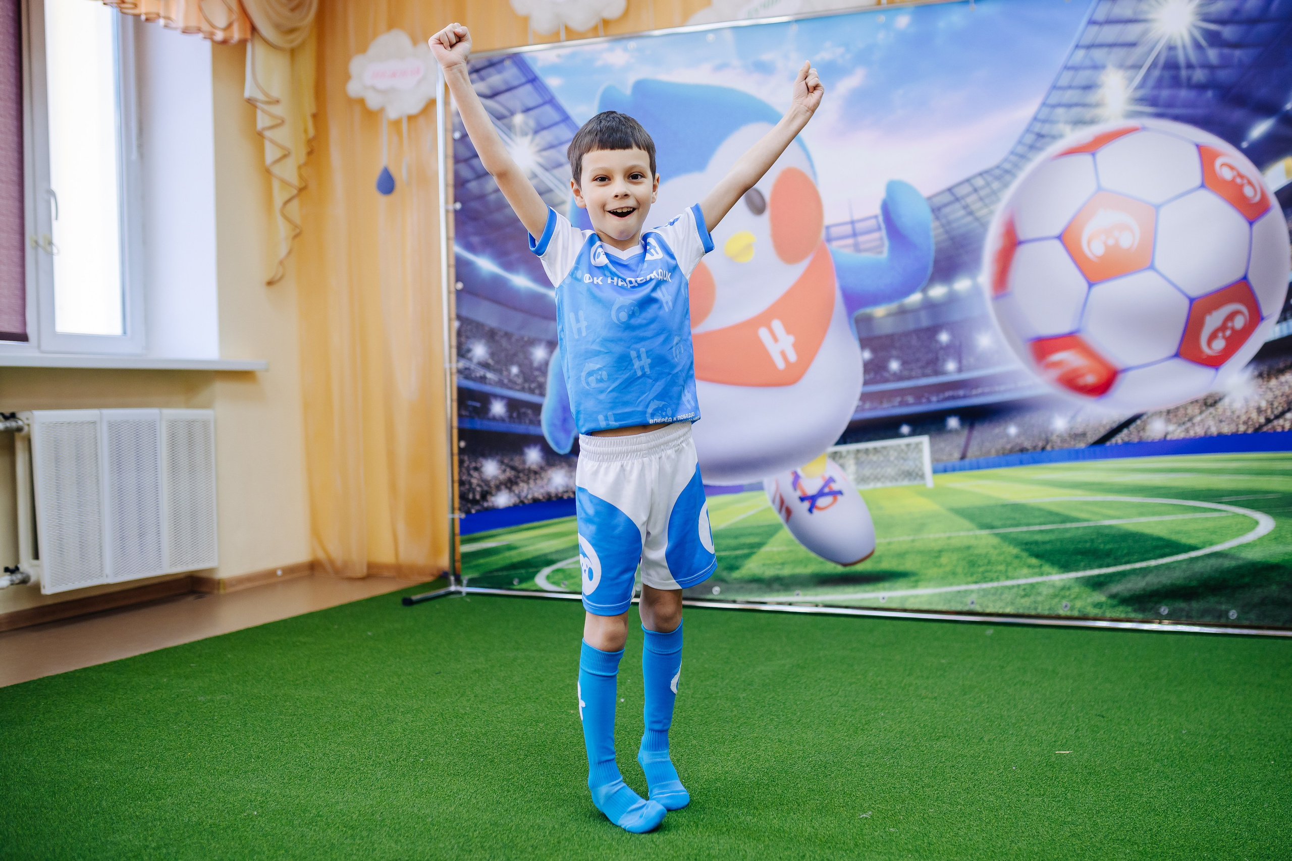 Фотосессия с кубком в детских садах г. Магнитогорска. Денис Прохоров Фотограф в г. Магнитогорск