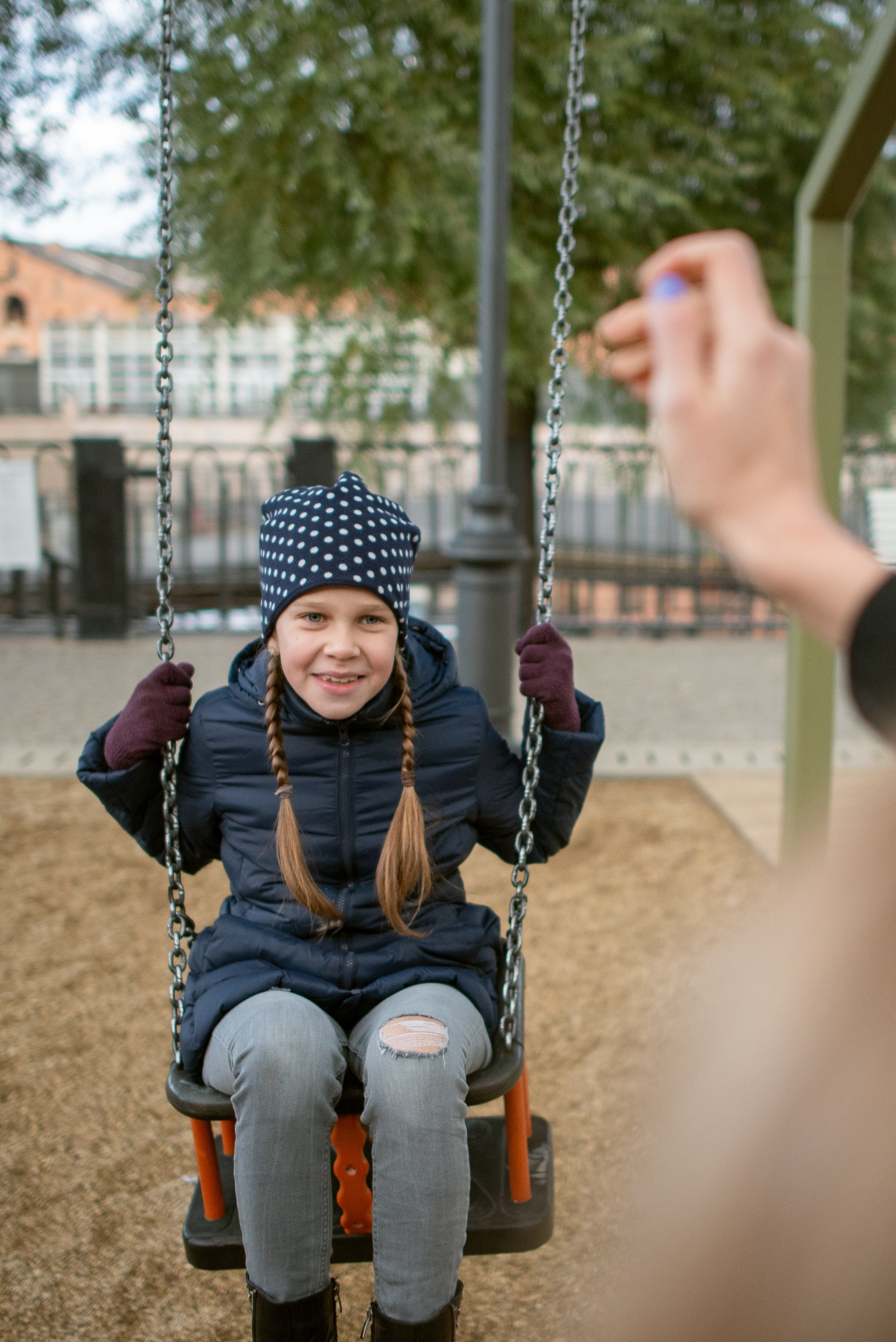 Walk in New Holland. Documentary family photography in Barcelona and beyond