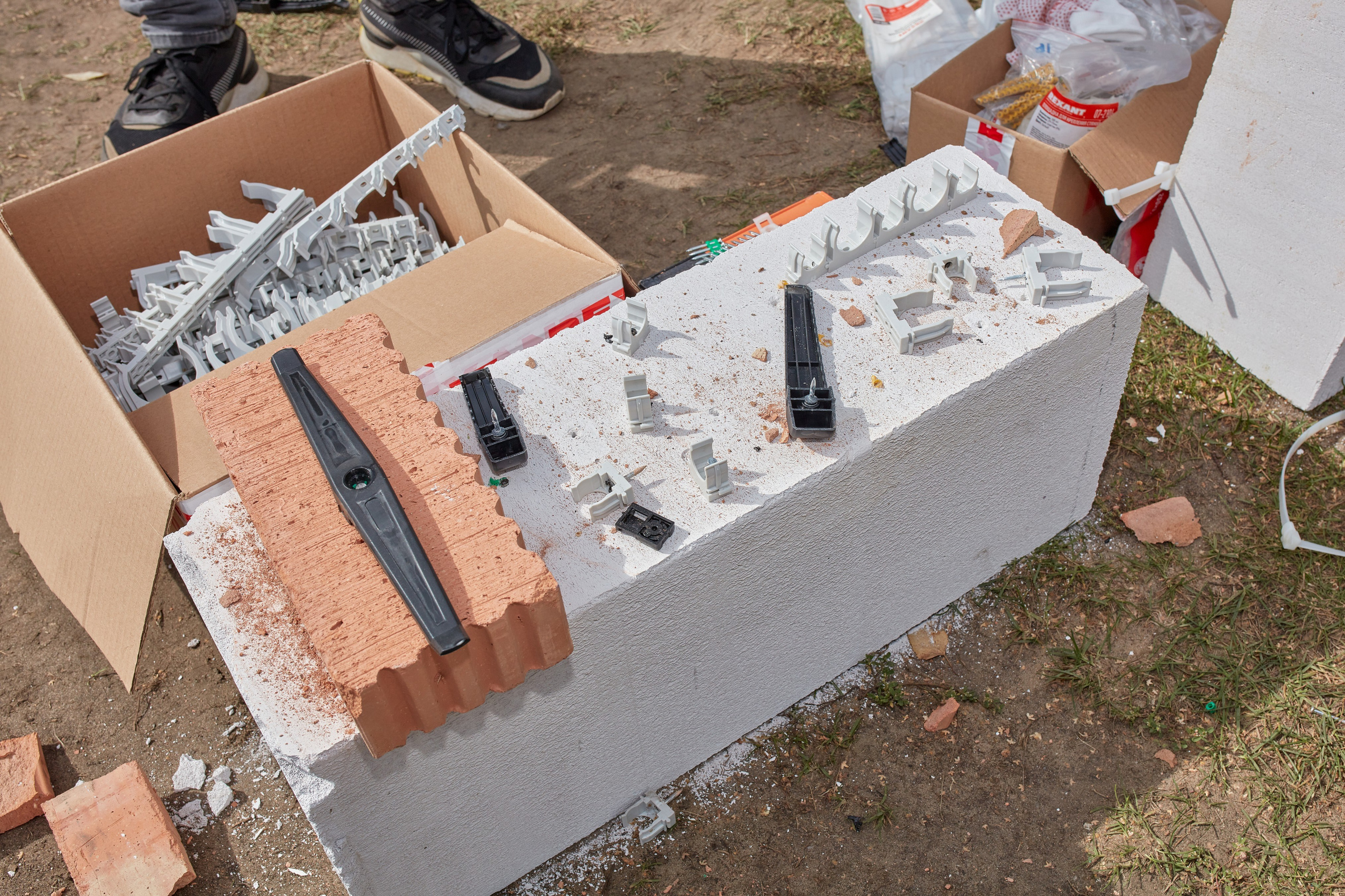 Форм электромонтажников Rexant и Kranz. Коммерческий фотограф в Москве Павел Володин — фотосъемка для бизнеса