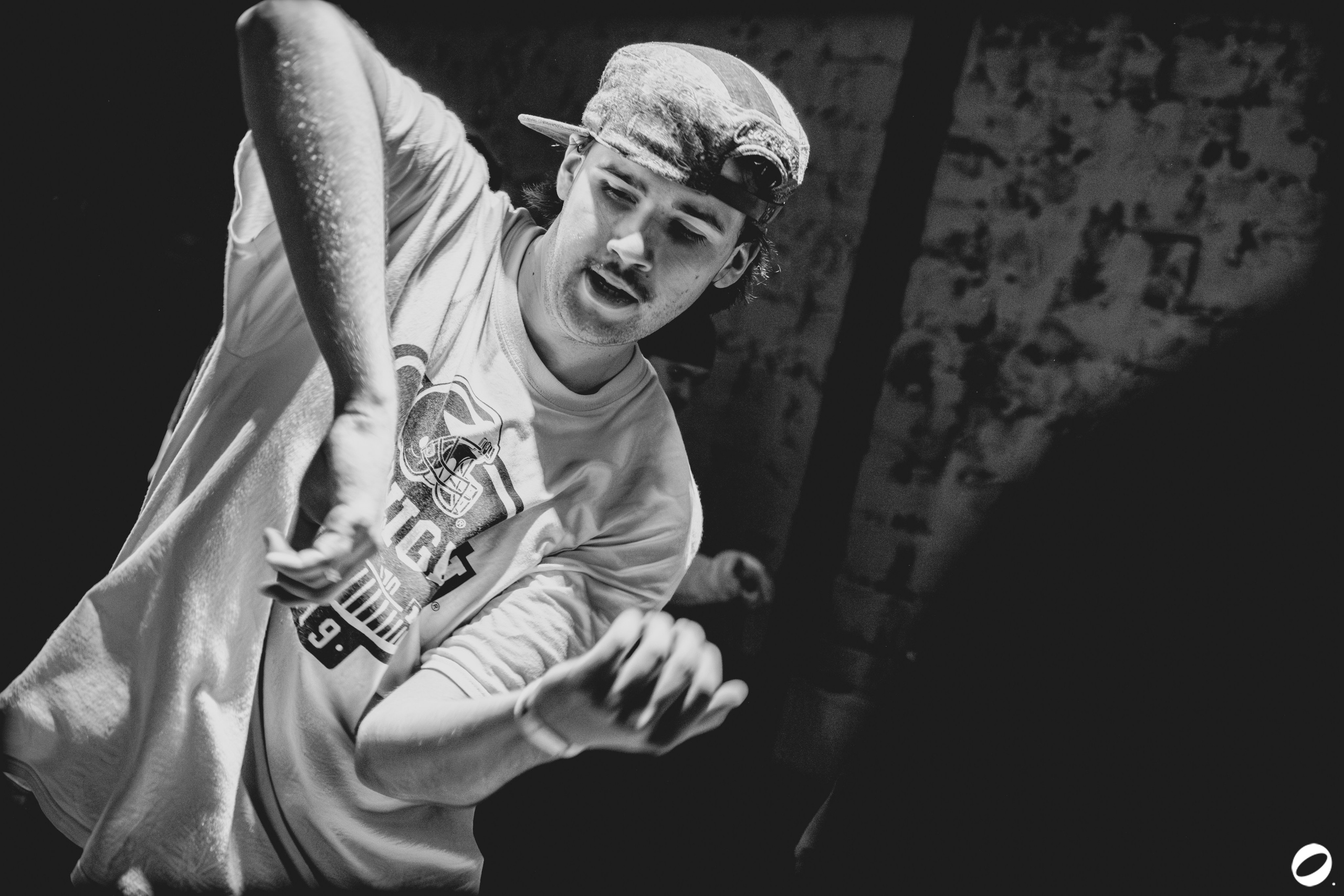 ODD.CLUB 04/04 (@youlovebu). Соня бу тебя сфоткала