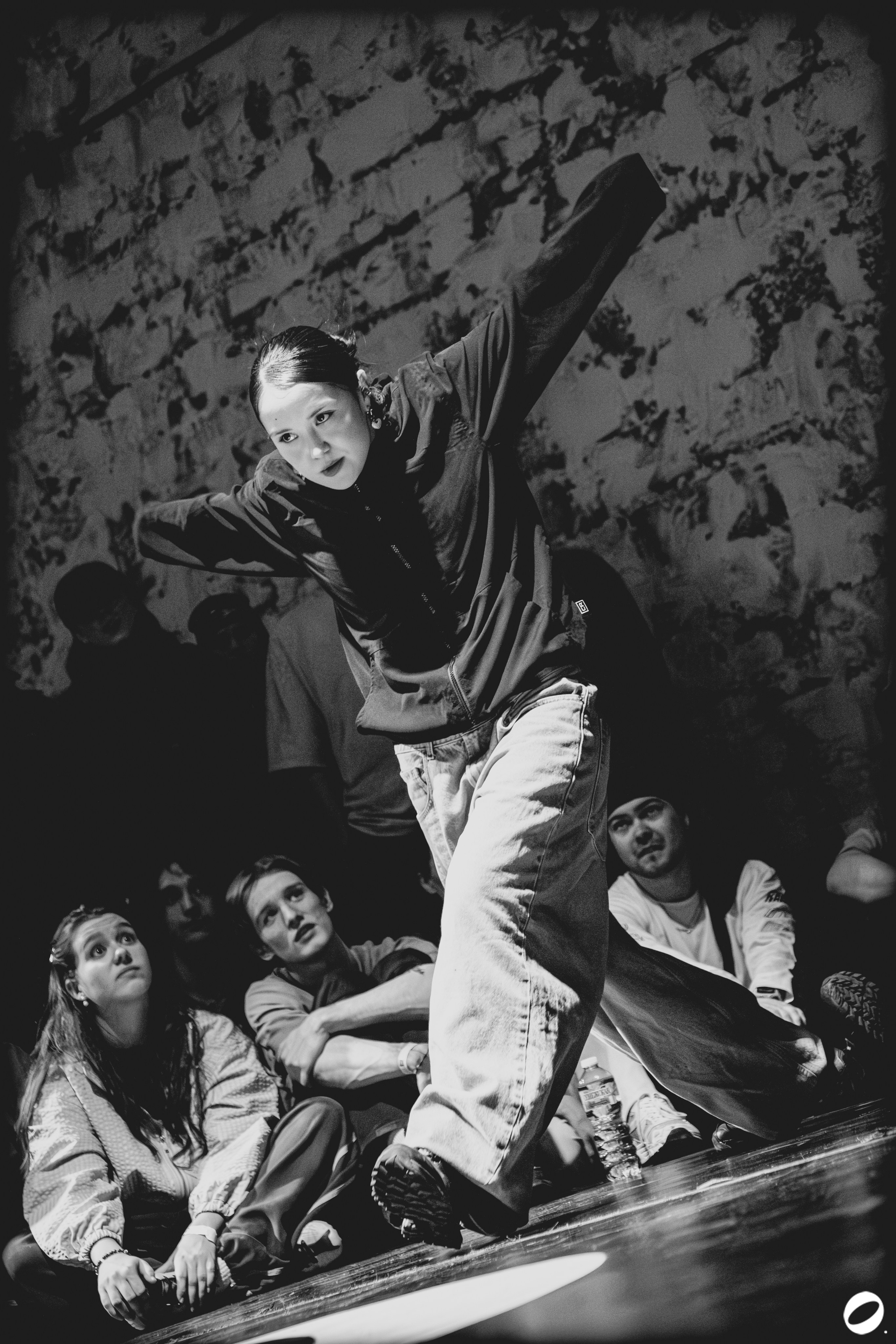 ODD.CLUB 04/04 (@youlovebu). Соня бу тебя сфоткала