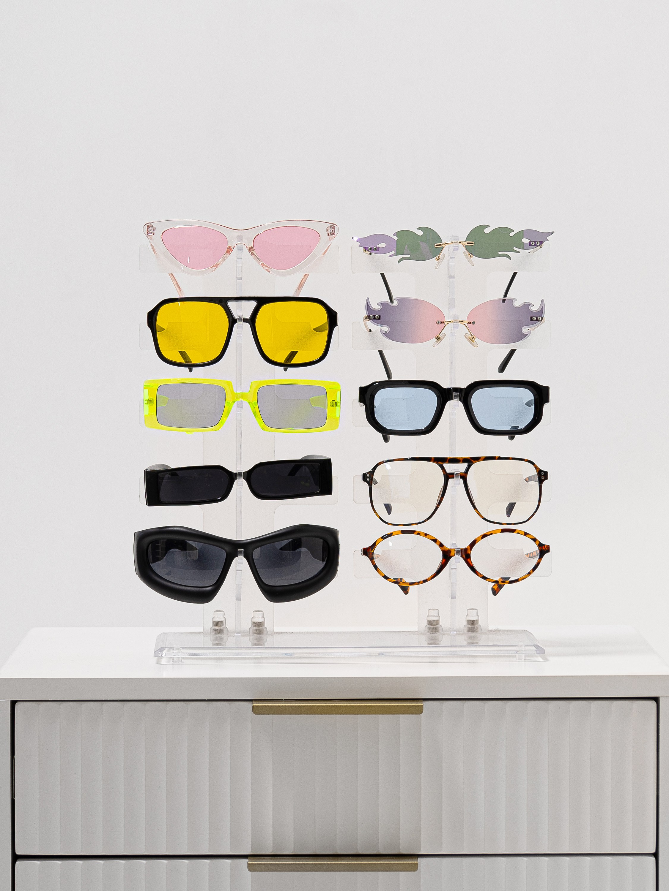 Аренда фотостудия с циклорамой в Сочи — FASHIONprod, 1000 ₽/час. Стрит съемки для маркетплейсов в Сочи | ИИ контент | fashionprod