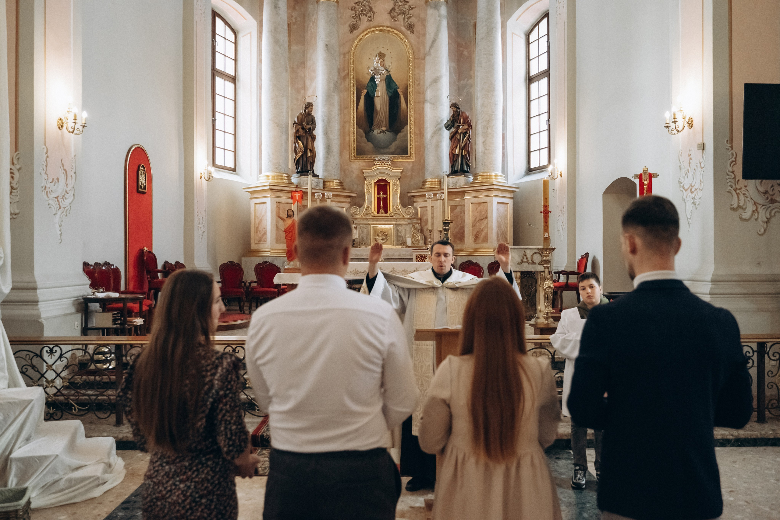 Крещение Ульяны (Белый костёл). Семейный фотограф в Минске Дарья Дреко