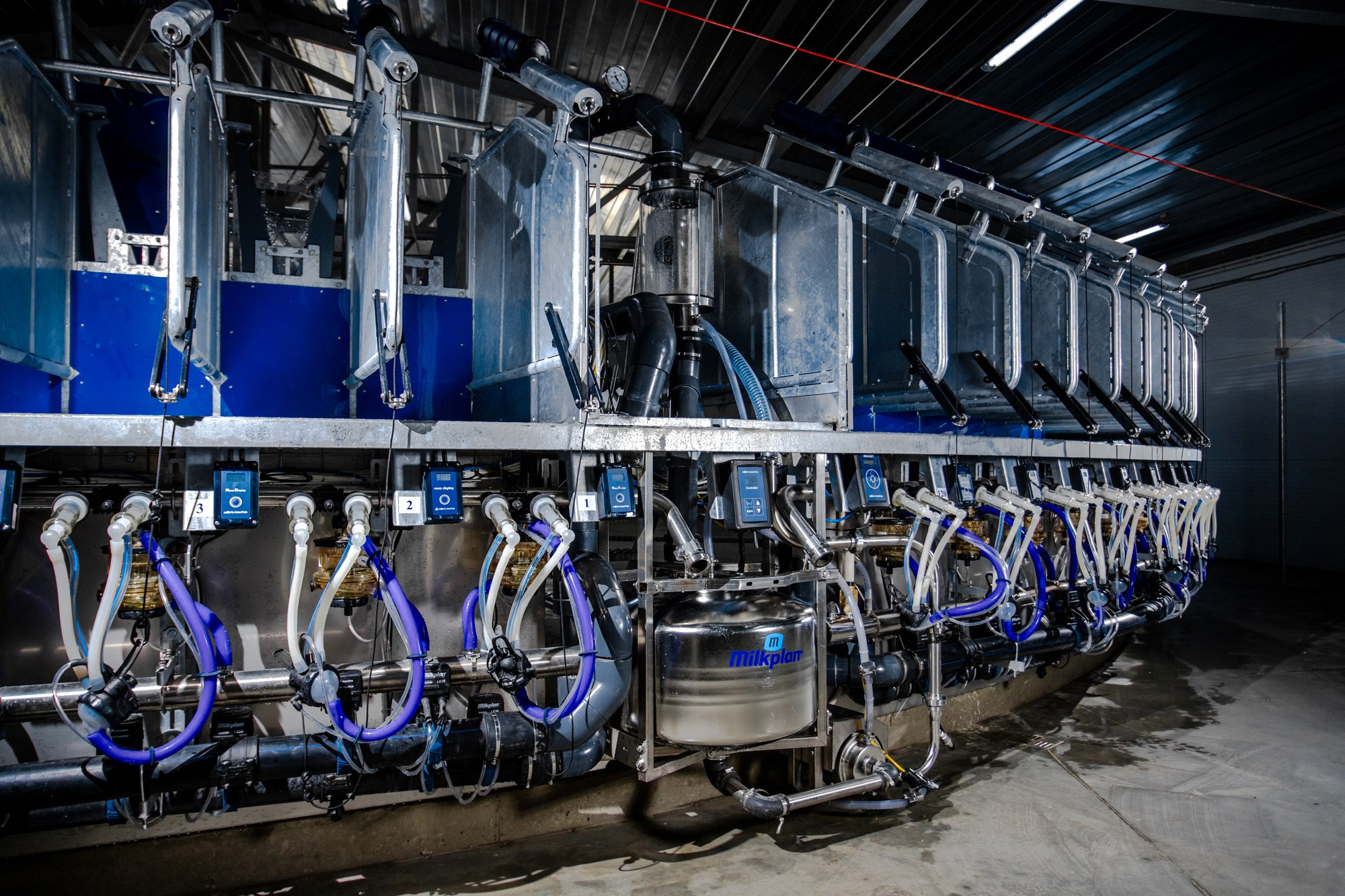 Съёмка для фирмы «Биотон». Репортажный, промышленный и маркетплейс-фотограф Дмитрий Чернат