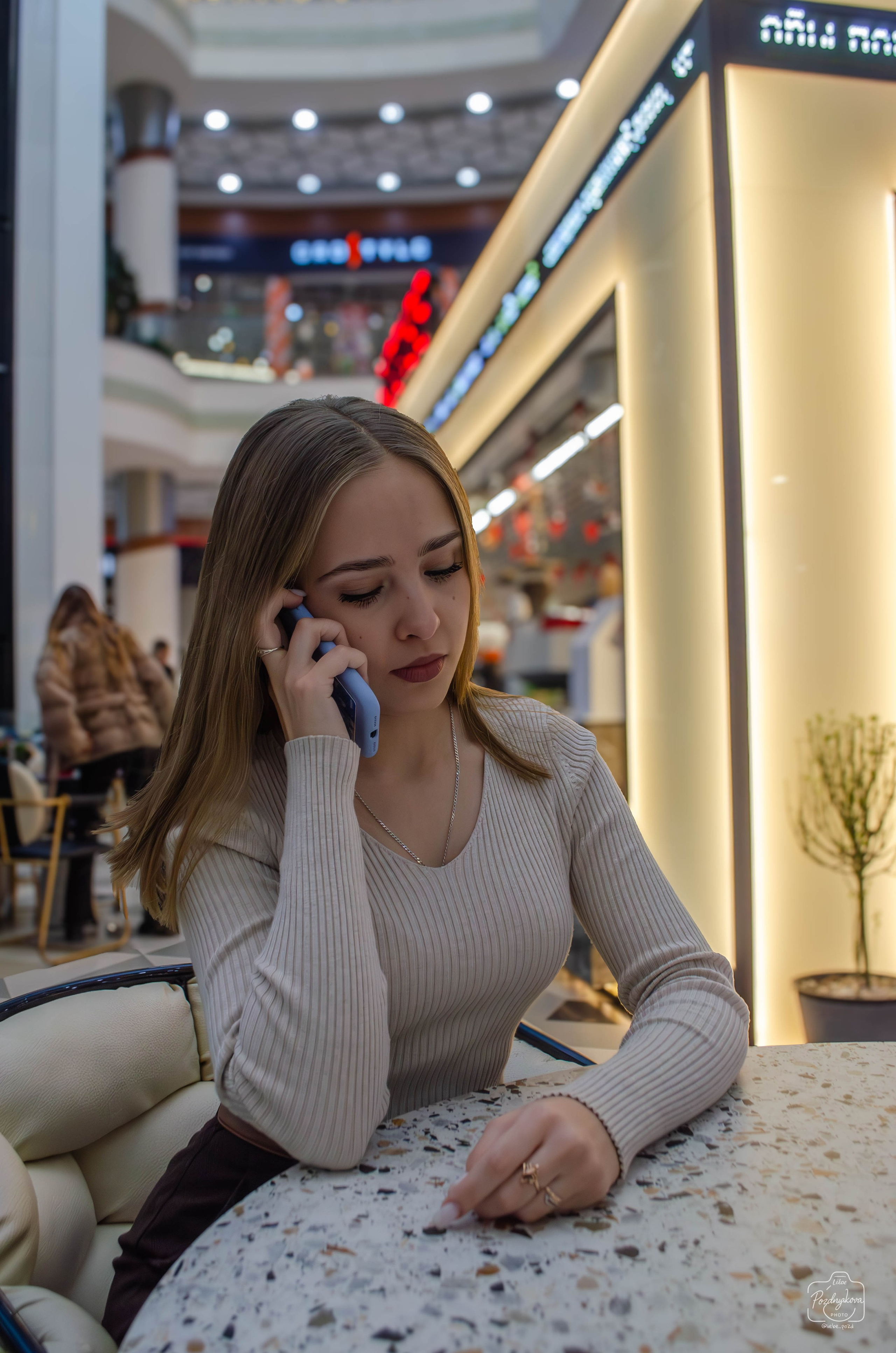 Прогулочная фотосессия кофейня Biggies Барнаул|Кристина Плетнева. Фотограф-видеограф Познякова Любовь