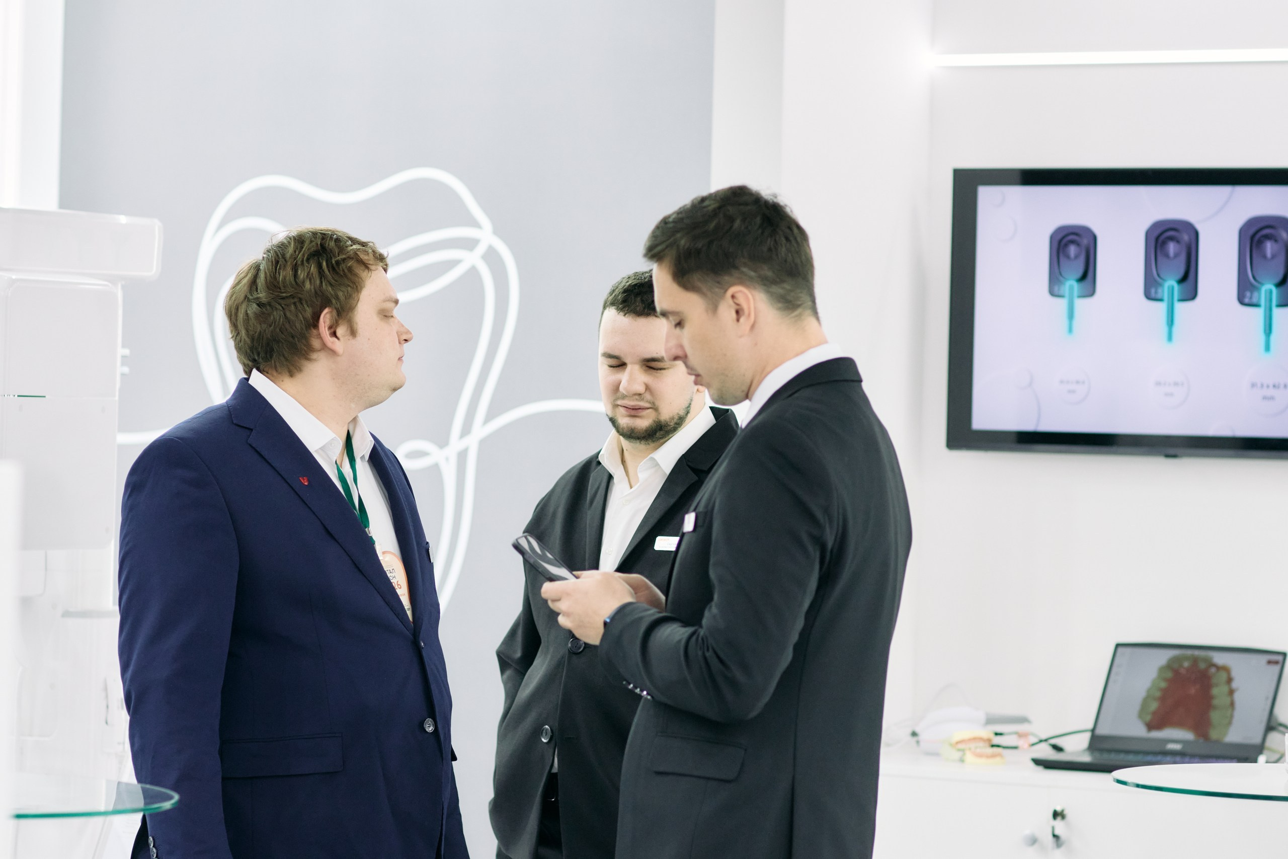 Дентал Салон 2026: Vatech. Свадебный и репортажный фотограф Дмитрий Кононенко